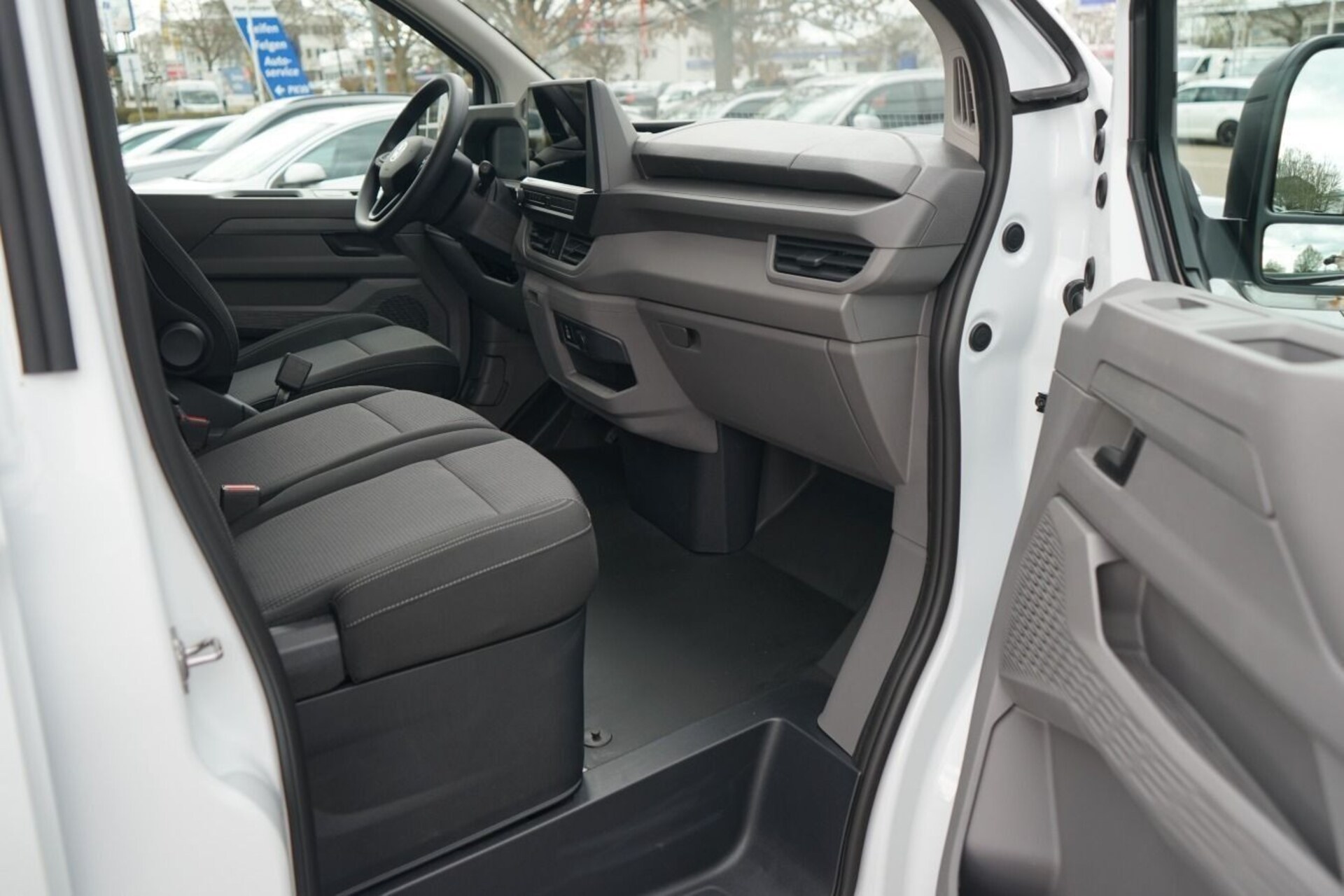 Volkswagen Transporter Kasten langer Radstand