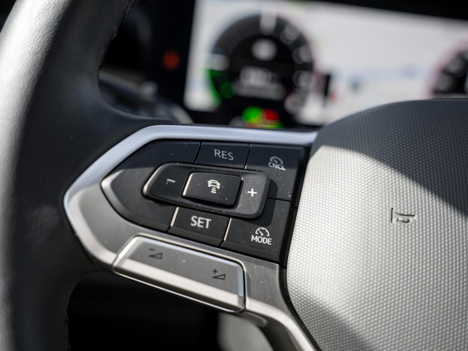 Volkswagen Passat – Bild 23