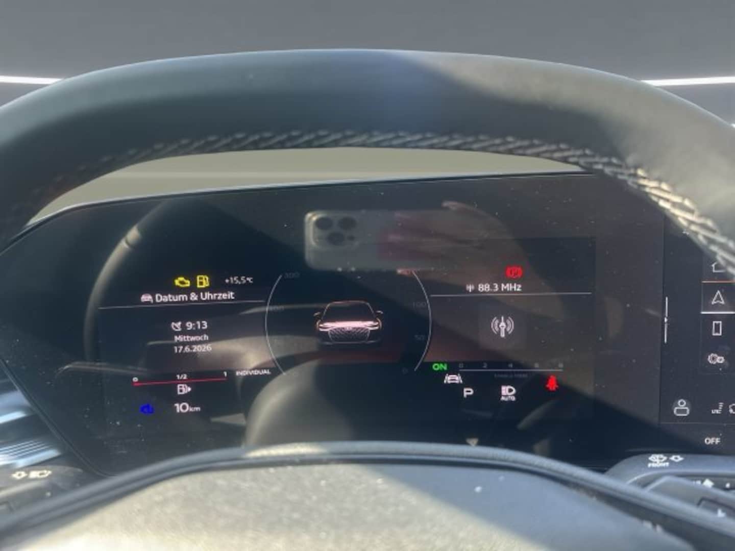 Bild über Audi A6 Avant TFSI quattro 270 kW S tronic - für weitere Informationen kontaktieren Sie den Audi Partner