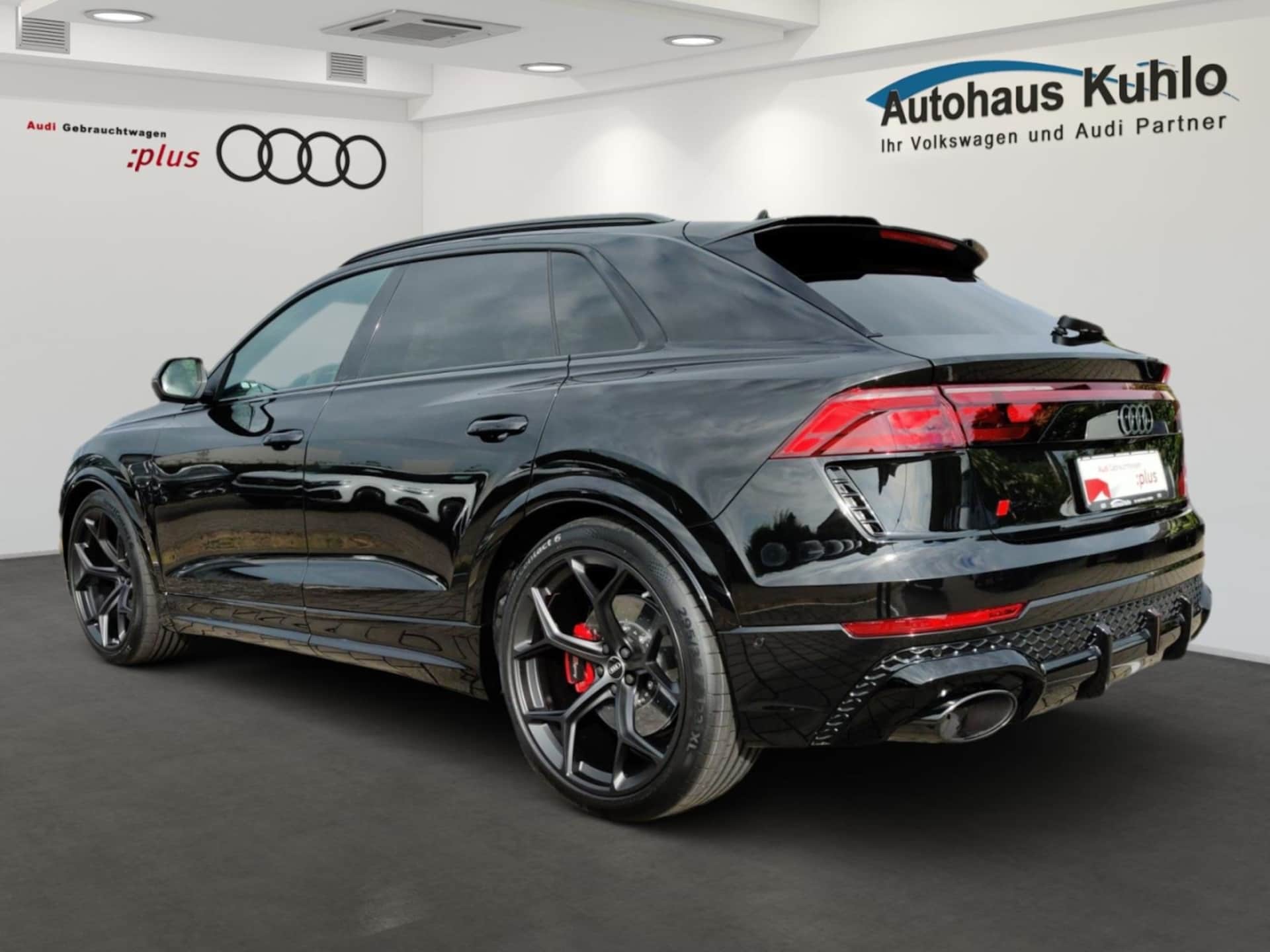 Audi RS Q8 SUV performance