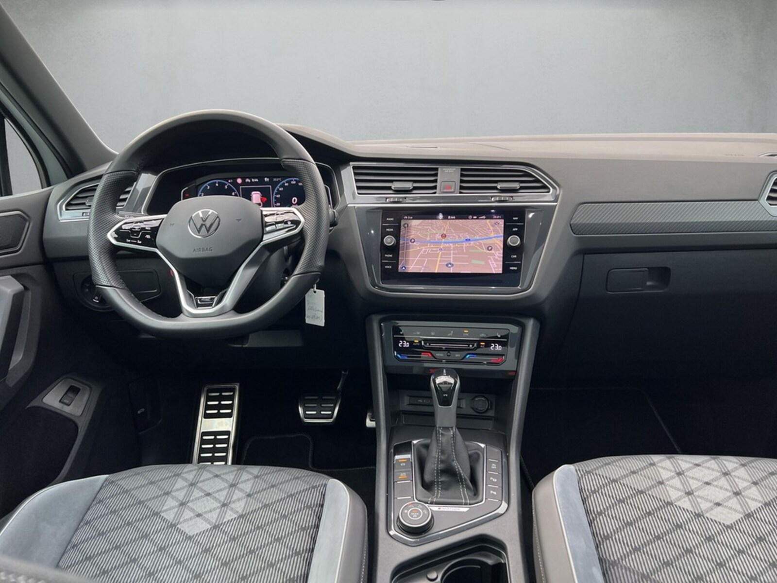 Volkswagen Tiguan – Bild 8