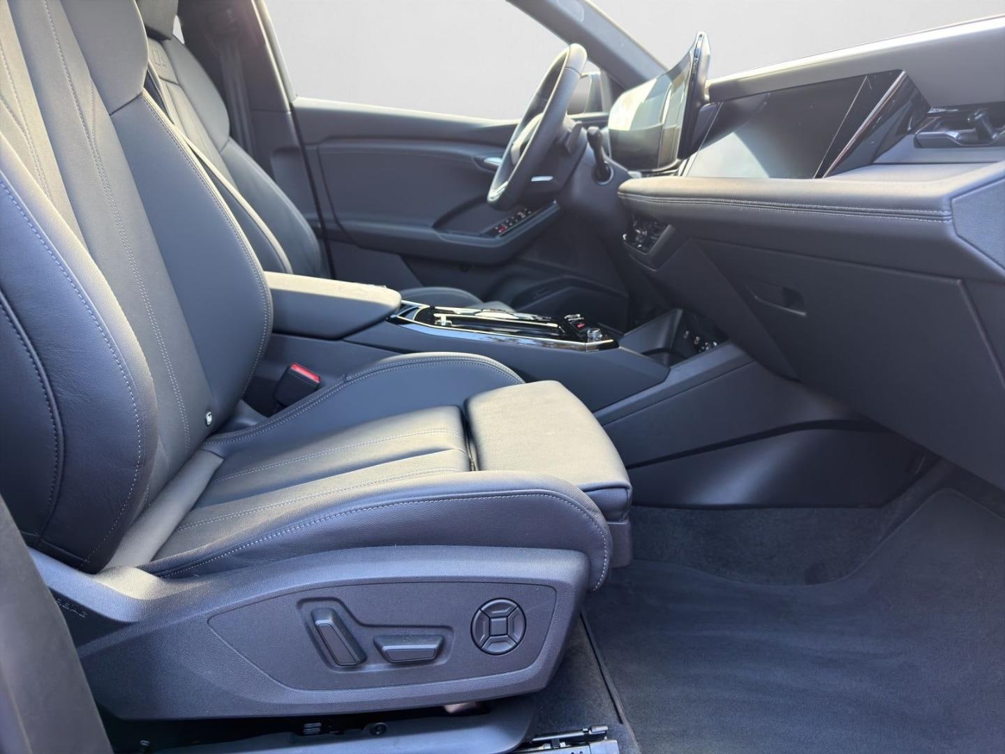 Bild über Audi Q6 Sportback e-tron e-tron quattro - für weitere Informationen kontaktieren Sie den Audi Partner