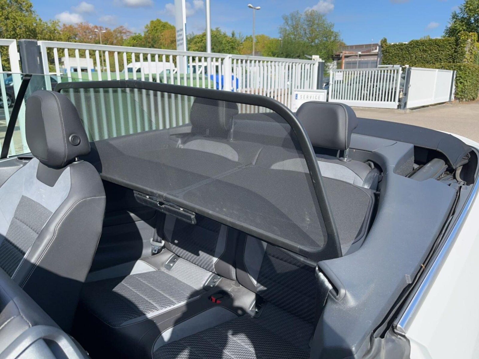 Volkswagen T-Roc Cabriolet – Bild 18