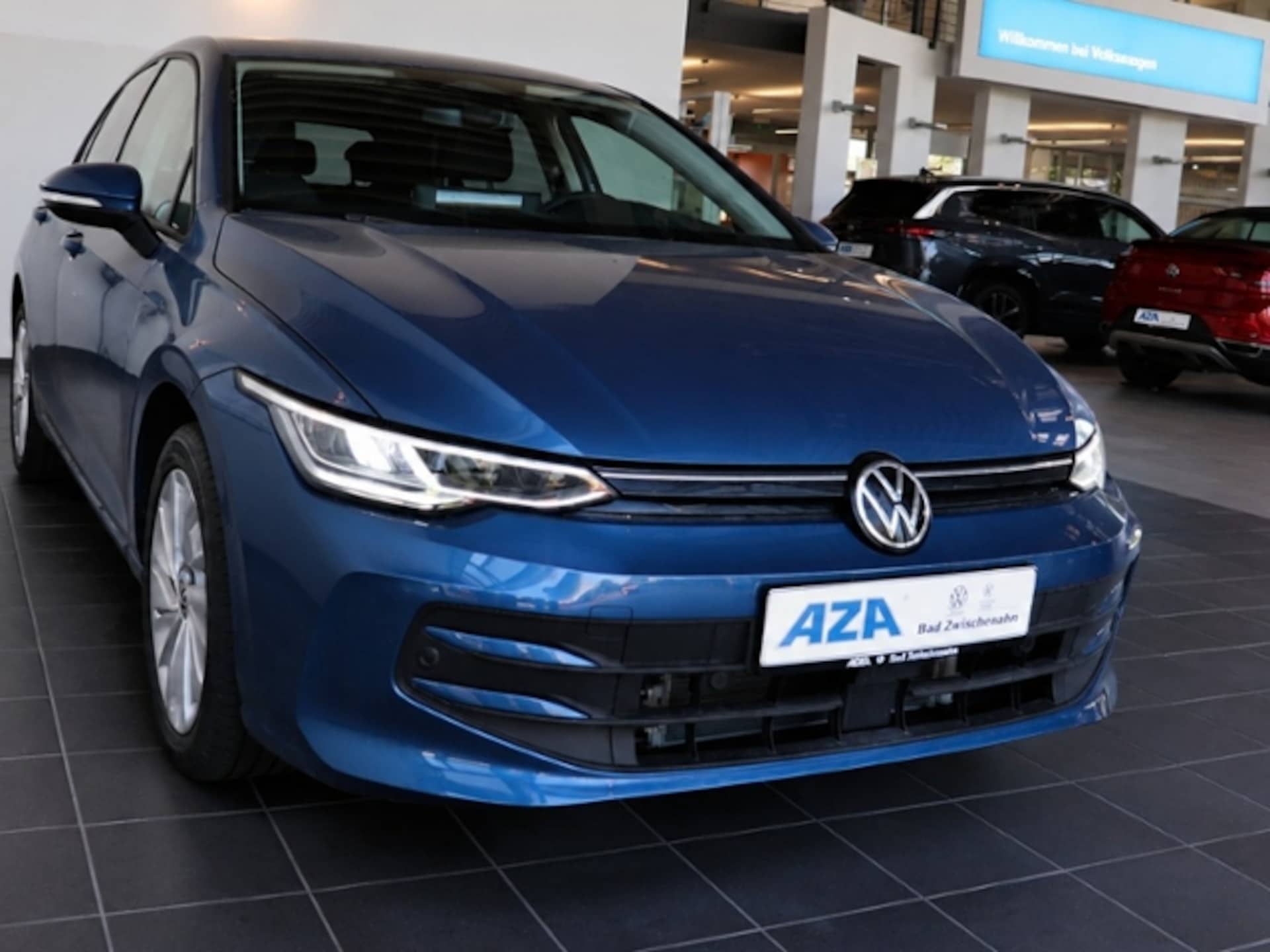 Volkswagen Golf Life