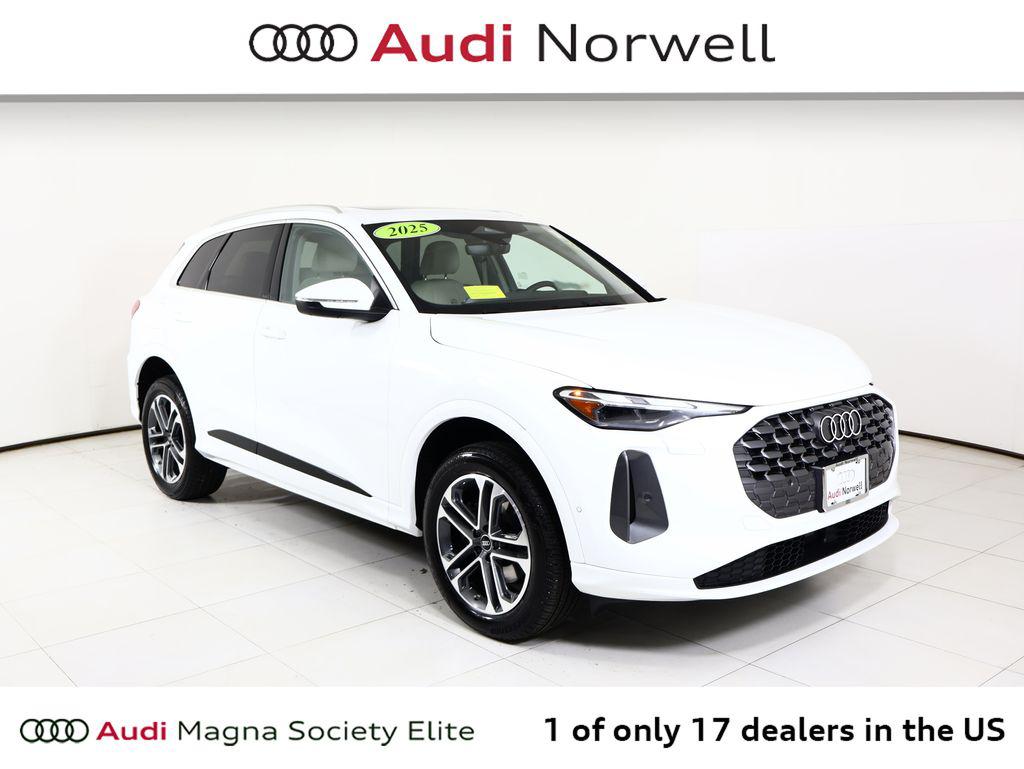 2025 Audi Q5 40 Premium's photo