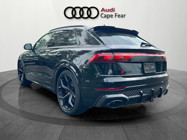 2026 Audi RS Q8 SUV performance