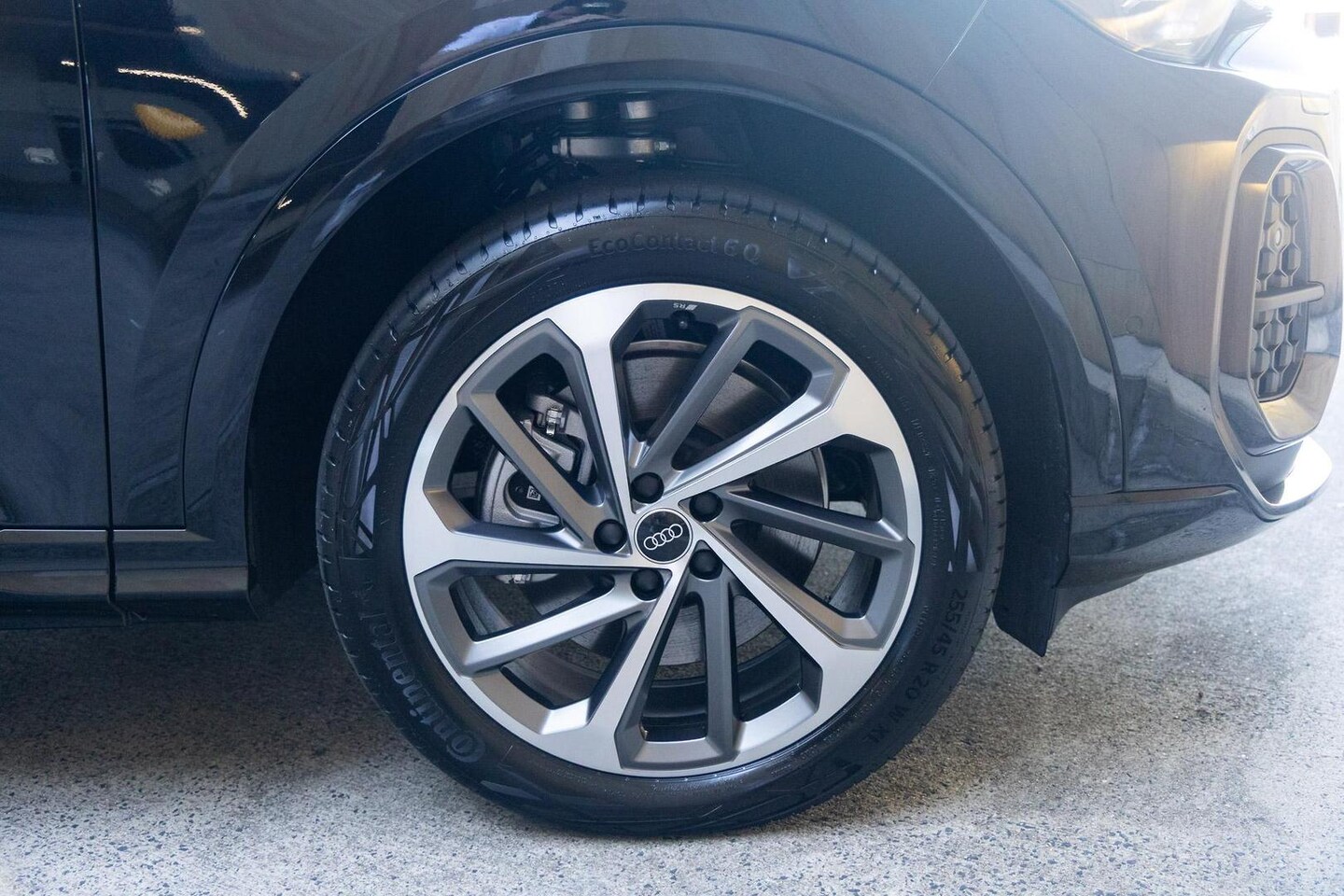 Image about Audi Q5 SUV TDI quattro 150 kW sport