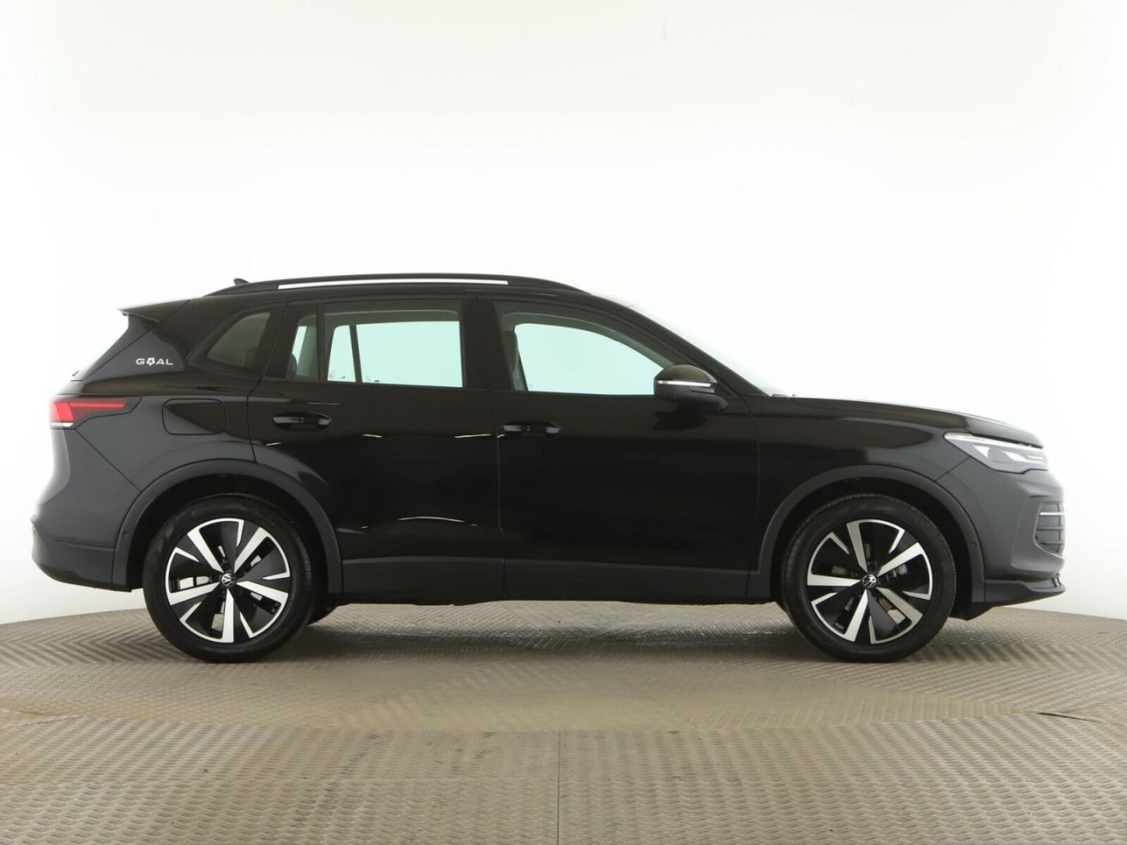 Volkswagen Tiguan – Bild 8