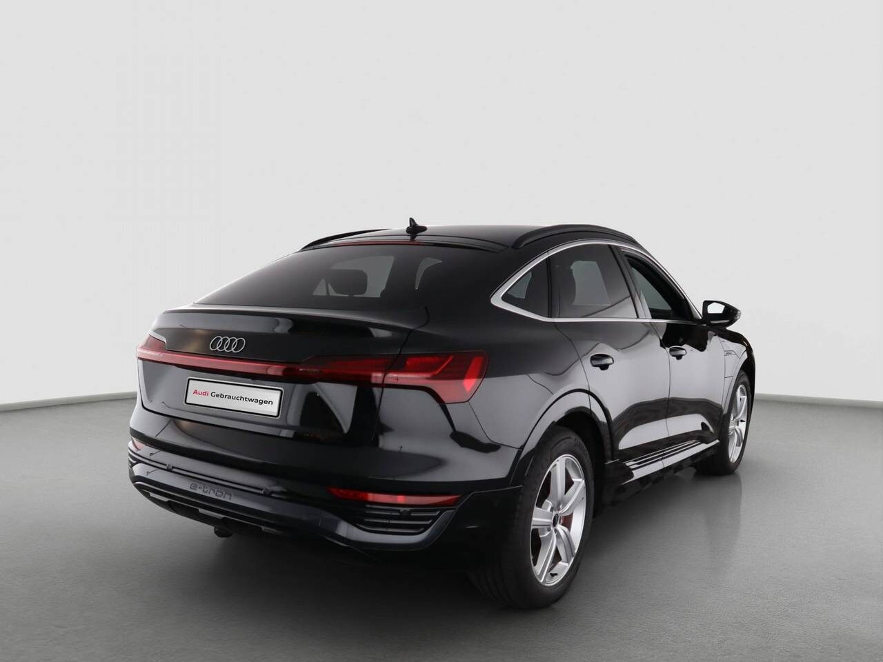 Image about Audi Q8 Sportback e-tron advanced 55 e-tron quattro