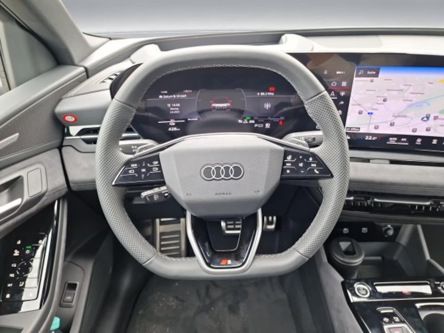 Bild über Audi Q6 Sportback e-tron e-tron quattro - für weitere Informationen kontaktieren Sie den Audi Partner