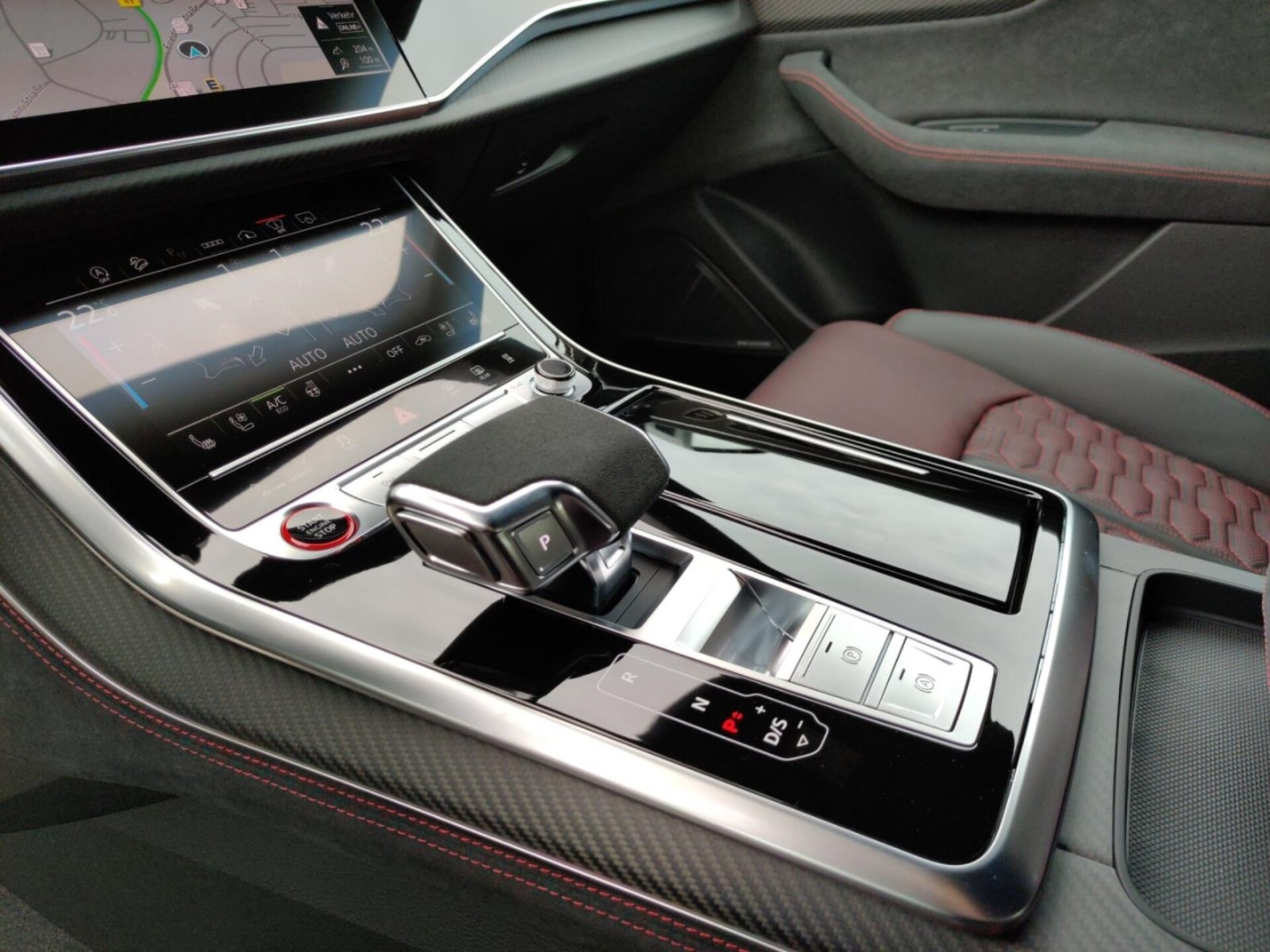 Audi RS Q8 SUV performance