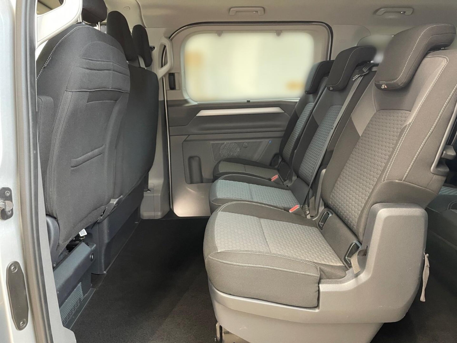 Volkswagen Caravelle Style