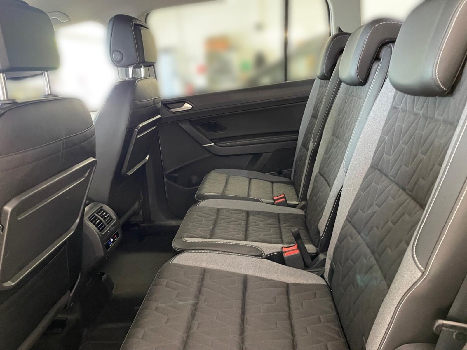 Volkswagen Touran – Bild 14