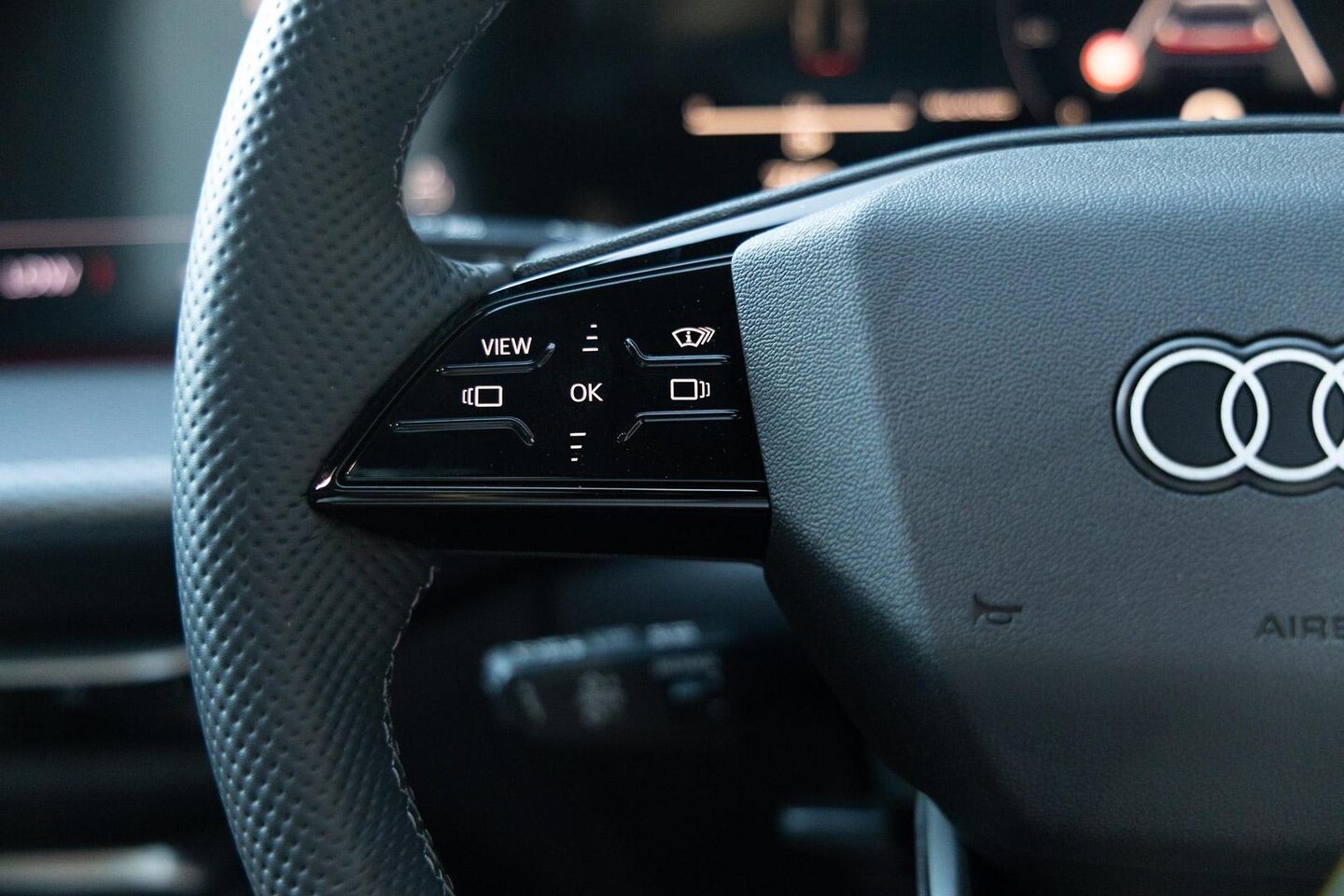 Image about Audi Q5 SUV TDI quattro 150 kW sport