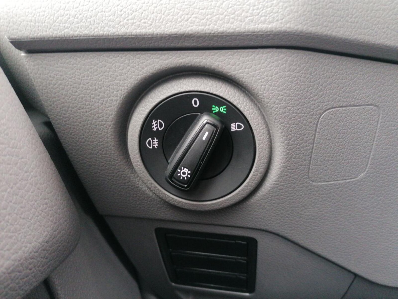 Volkswagen Crafter Einzelkabine langer Radstand – Bild 16