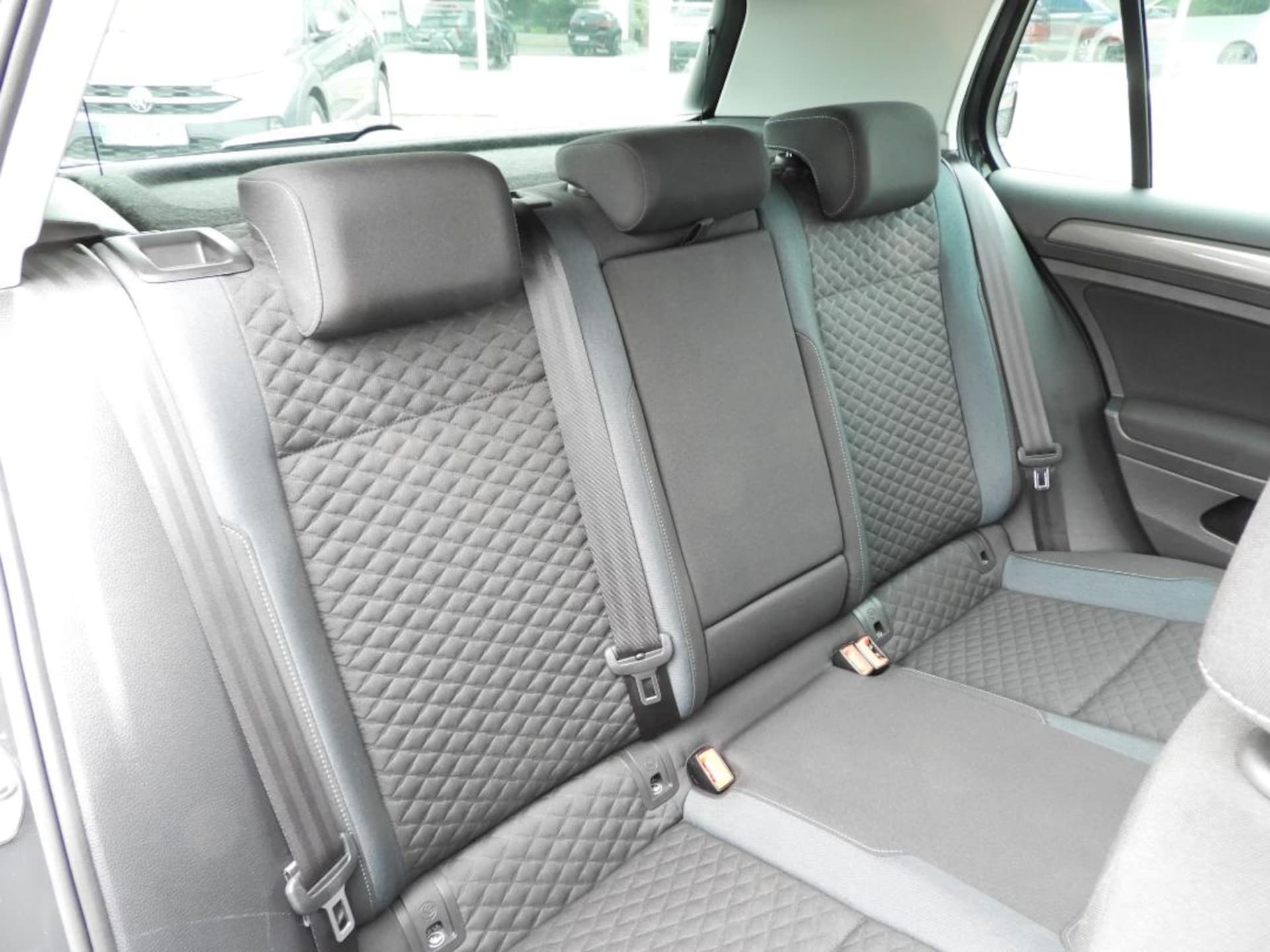 Volkswagen Golf IQ.DRIVE