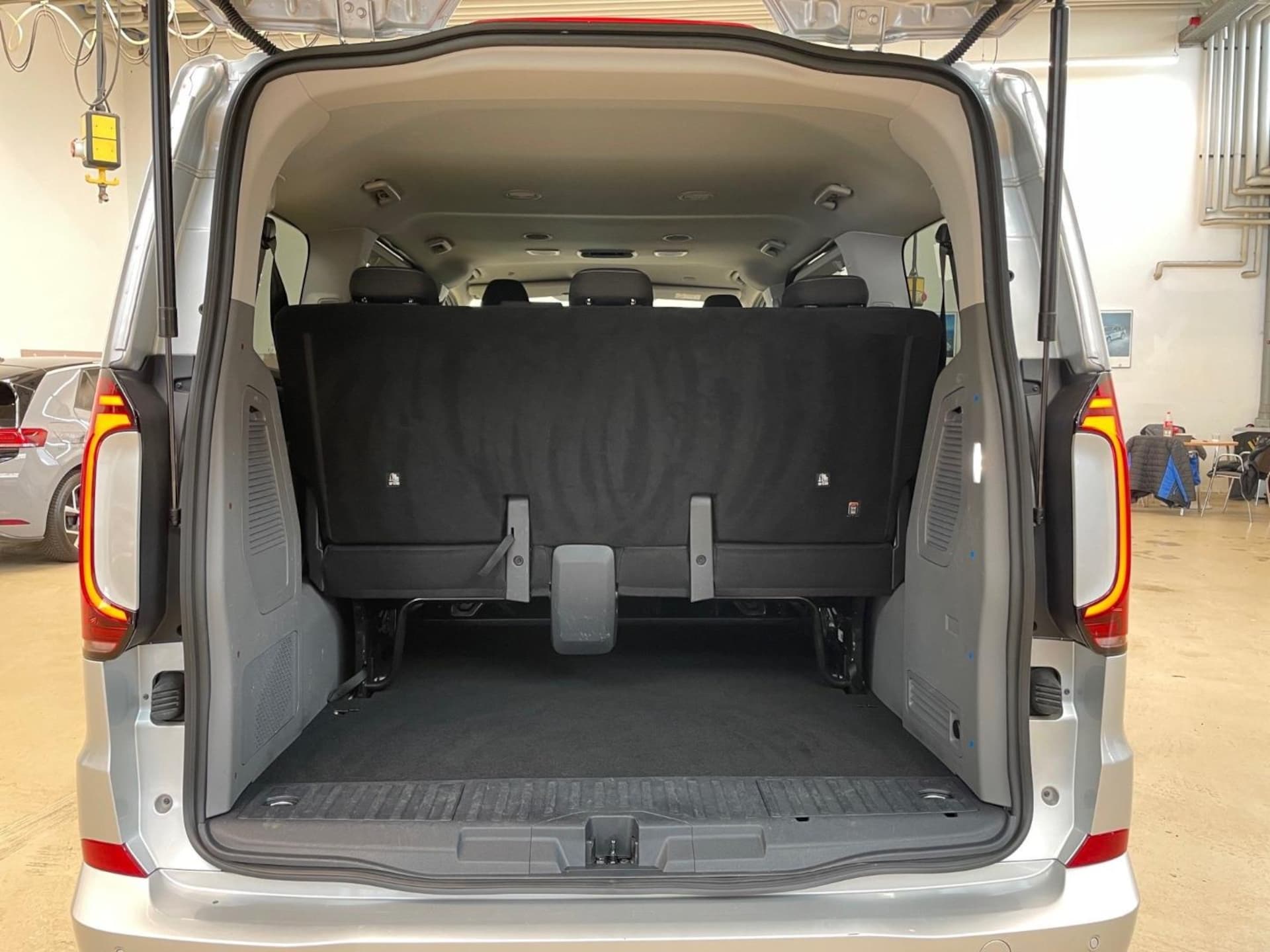 Volkswagen Caravelle Style
