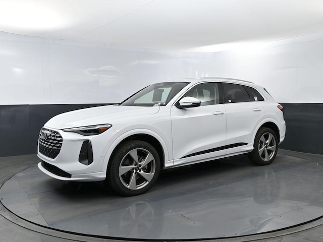 Photo of 2025 Audi Q5