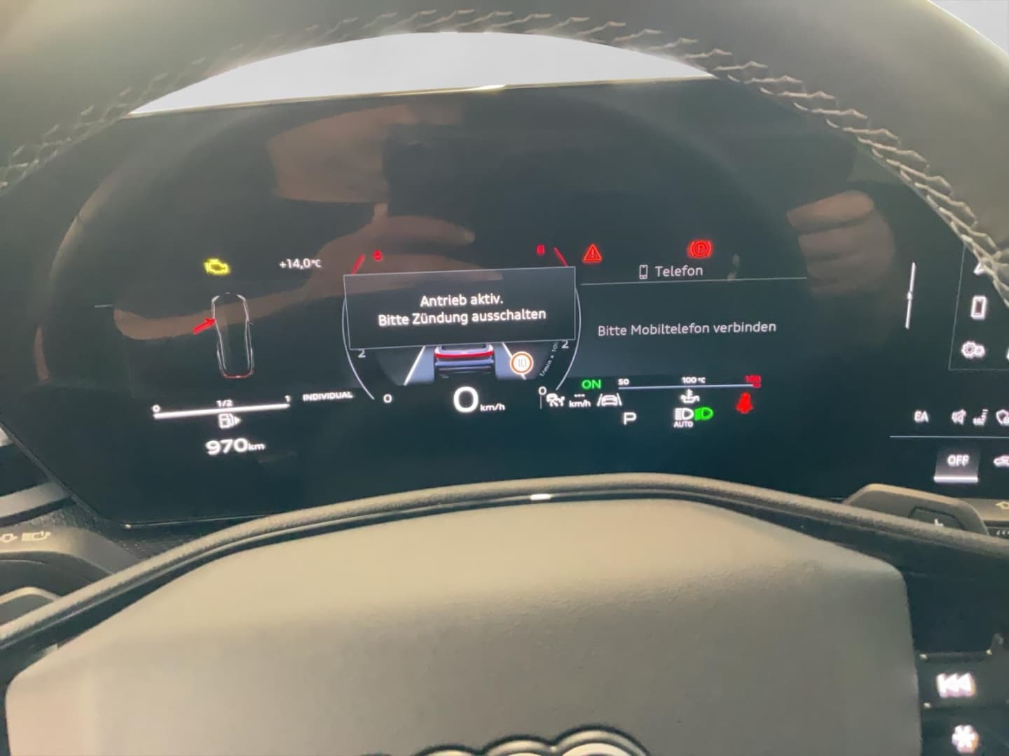 Bild über Audi Q5 SUV TDI quattro 150 kW S tronic - für weitere Informationen kontaktieren Sie den Audi Partner