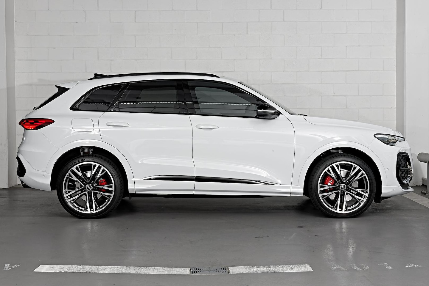 Image about Audi SQ5 SUV TFSI 270 kW edition one