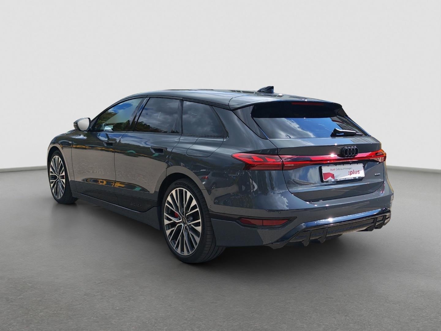 Bild über Audi A6 Avant e-tron e-tron quattro - für weitere Informationen kontaktieren Sie den Audi Partner