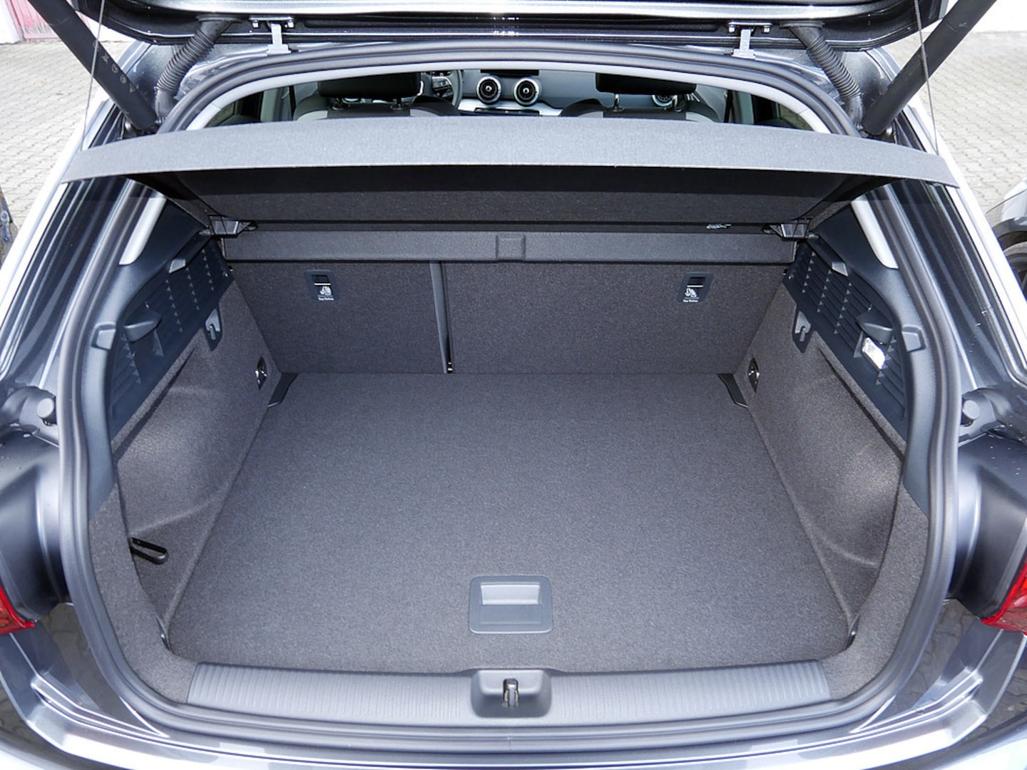 Bild über Audi Q2 S line 35 TFSI S tronic - für weitere Informationen kontaktieren Sie den Audi Partner