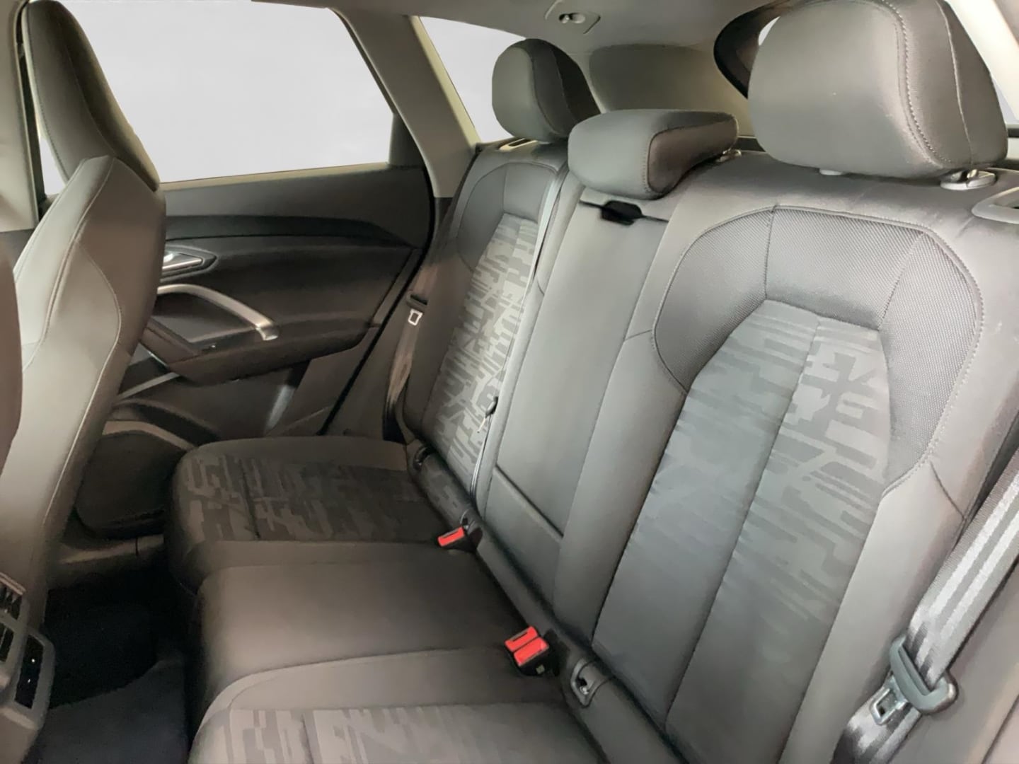 Bild über Audi Q5 SUV TDI quattro 150 kW S tronic - für weitere Informationen kontaktieren Sie den Audi Partner