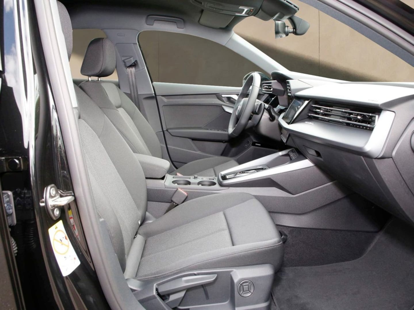 Bild über Audi A3 Sportback S line TFSI quattro 150 kW S tronic - für weitere Informationen kontaktieren Sie den Audi Partner
