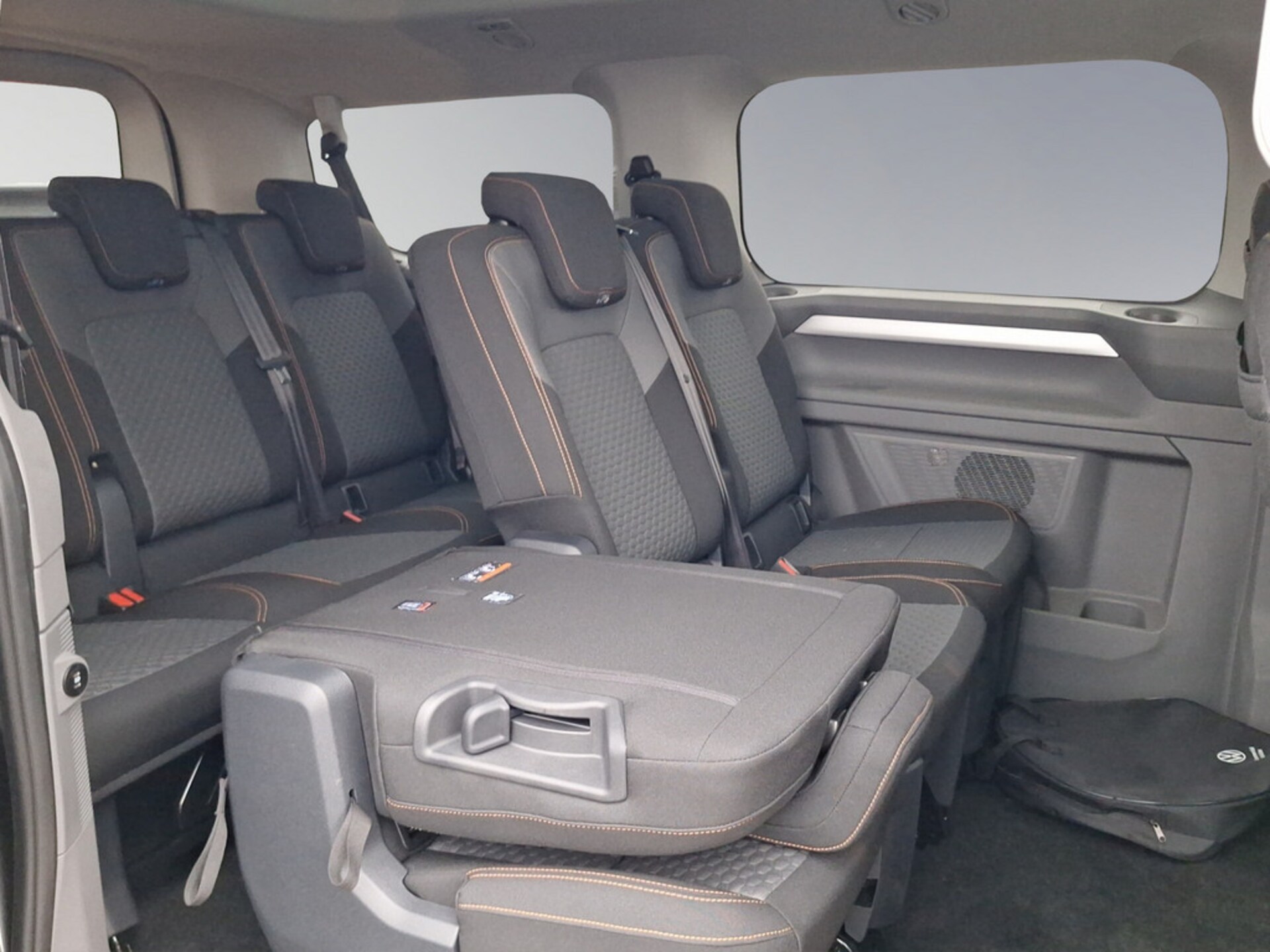 Volkswagen e-Caravelle Life