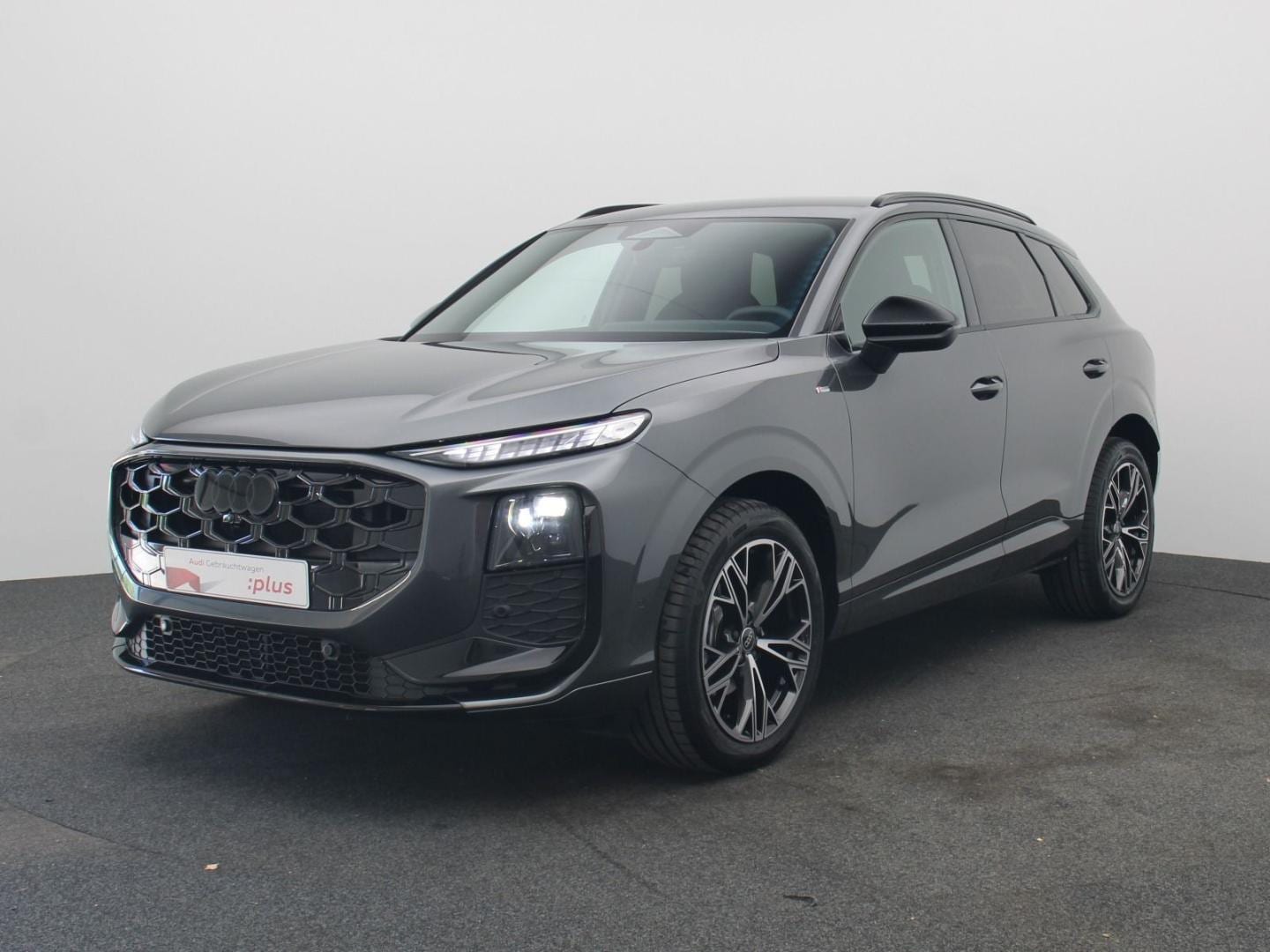Bild über Audi Q3 SUV TFSI 110 kW S tronic - für weitere Informationen kontaktieren Sie den Audi Partner