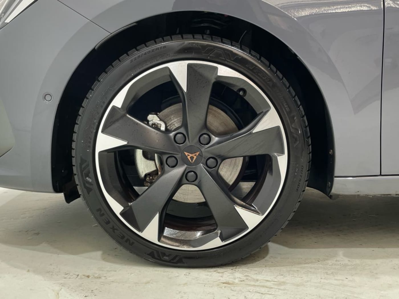 CUPRA Leon León 1.5 eTSI DSG 110 kW (150 CV) — photo 9