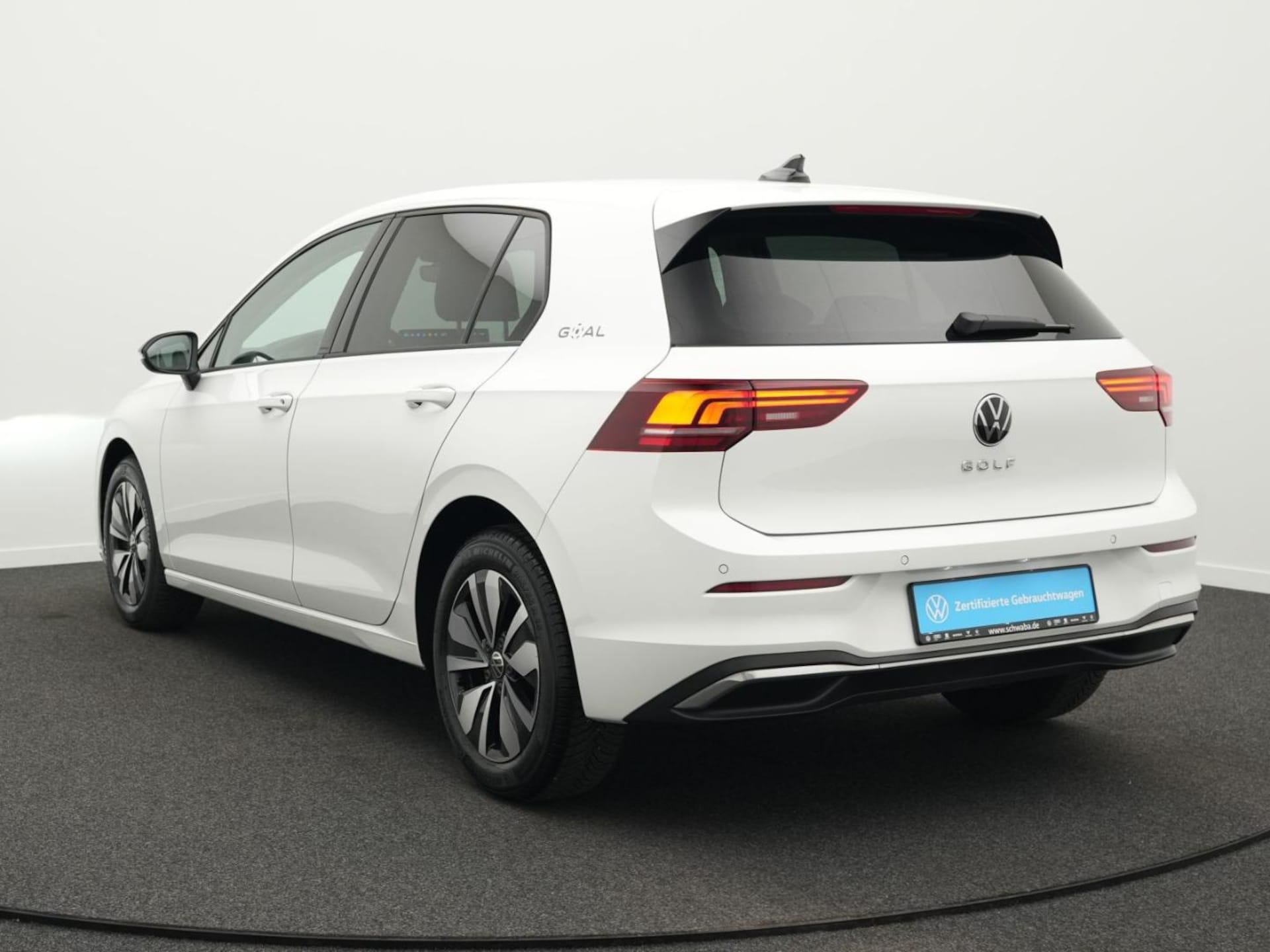 Volkswagen Golf Life
