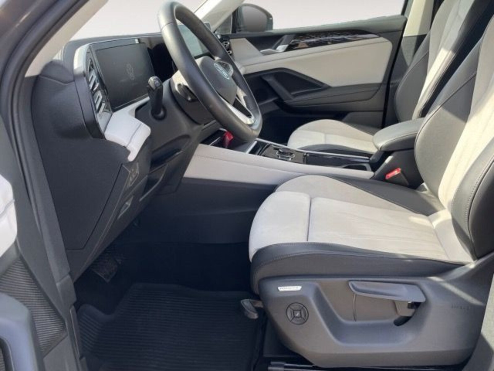 Volkswagen Tiguan – Bild 9