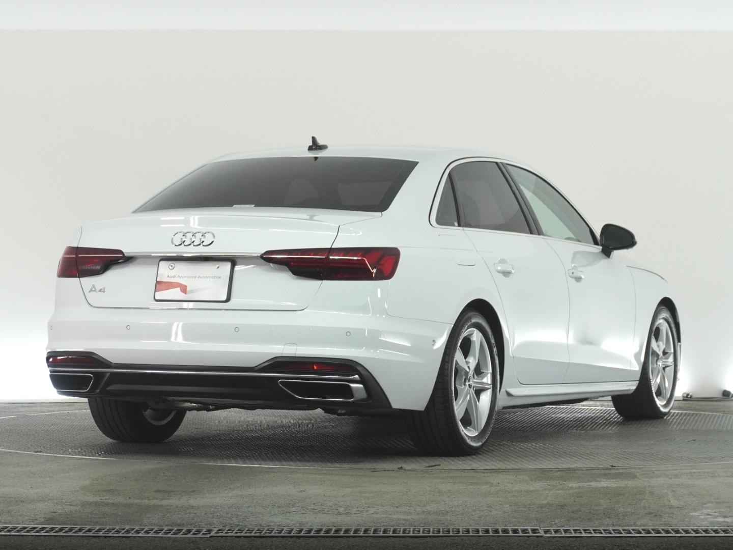Audi A4 Sedan