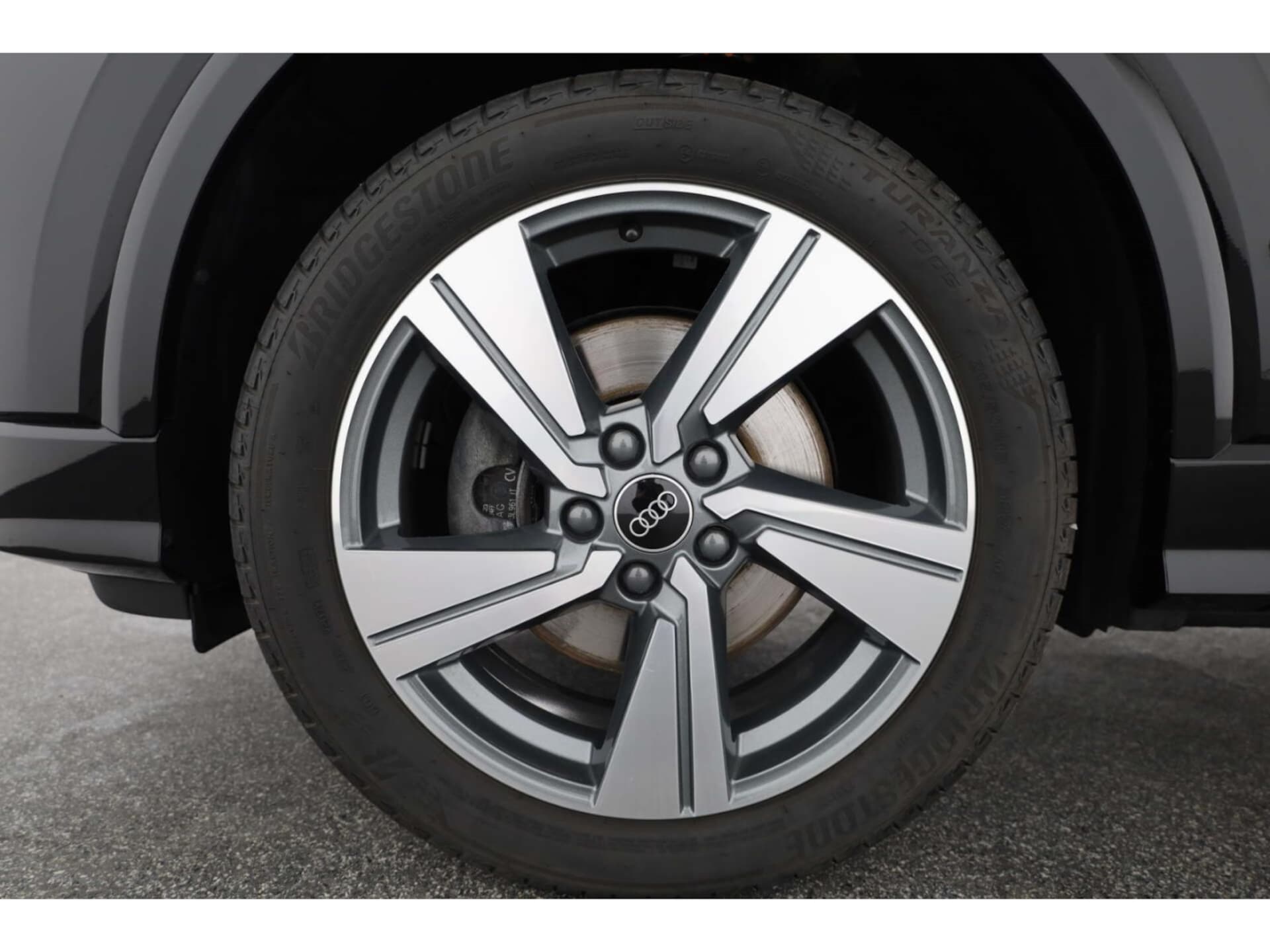 Audi Q2 S line
