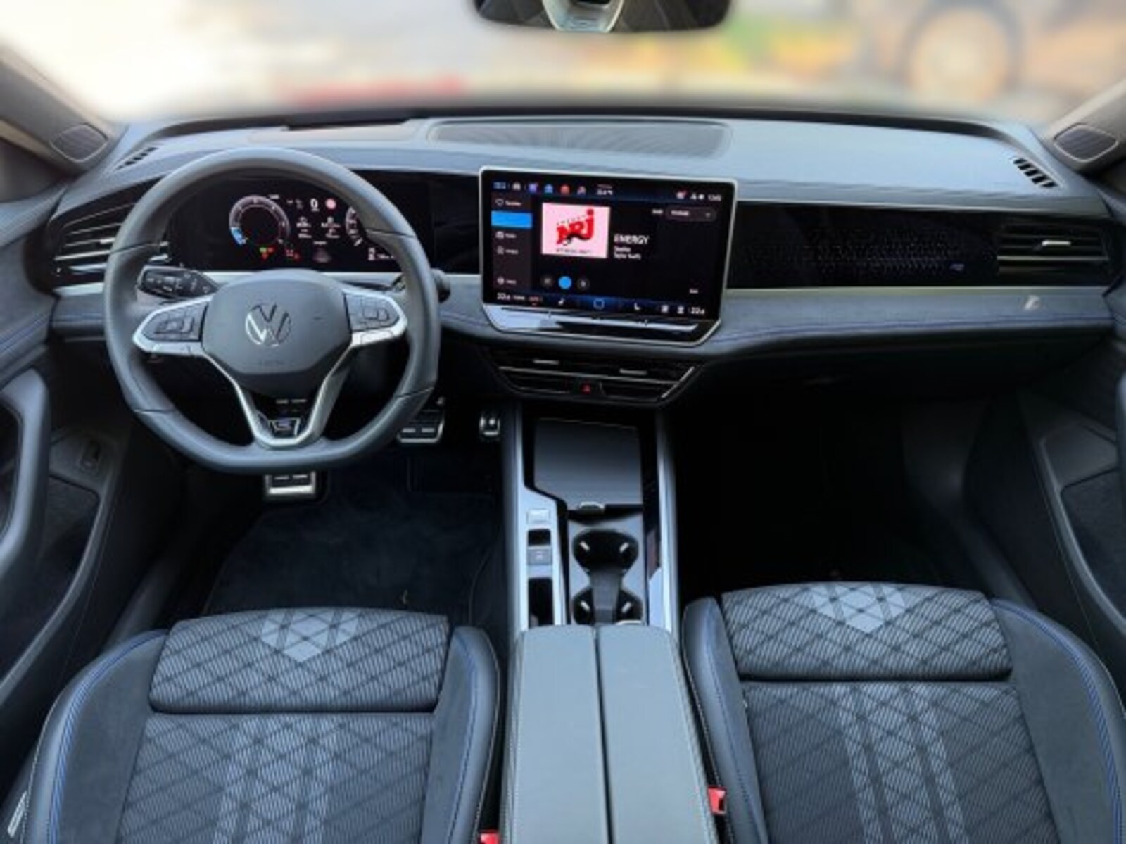 Volkswagen Passat – Bild 14