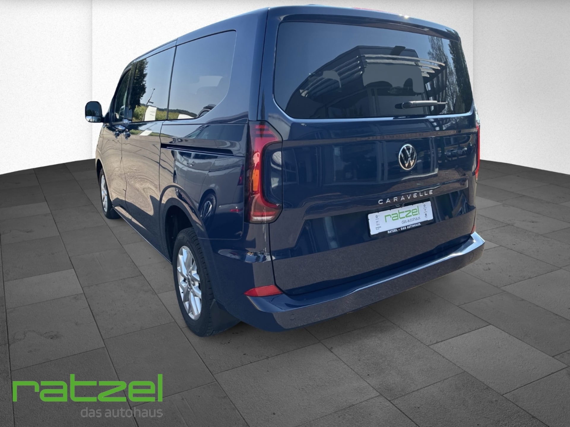Volkswagen Caravelle Style