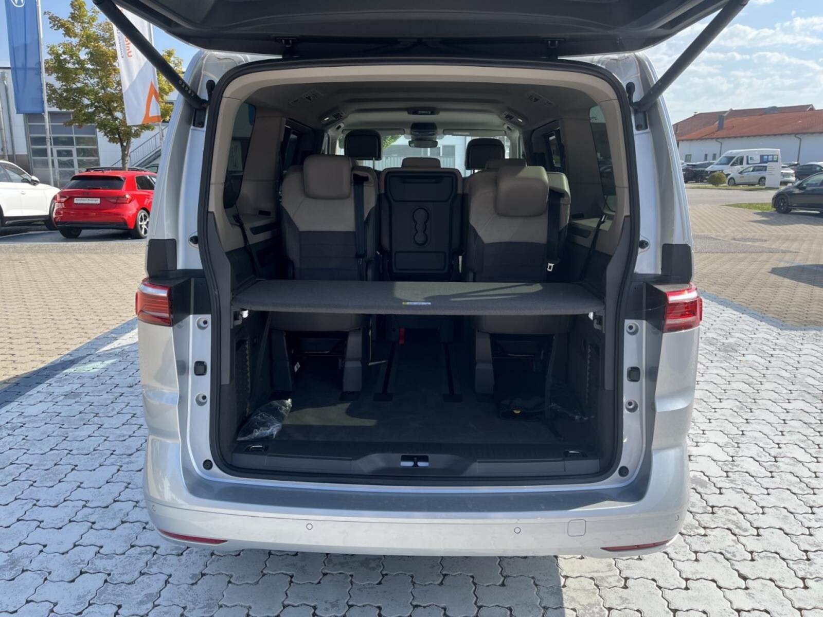 Volkswagen Multivan Langversion – Bild 6