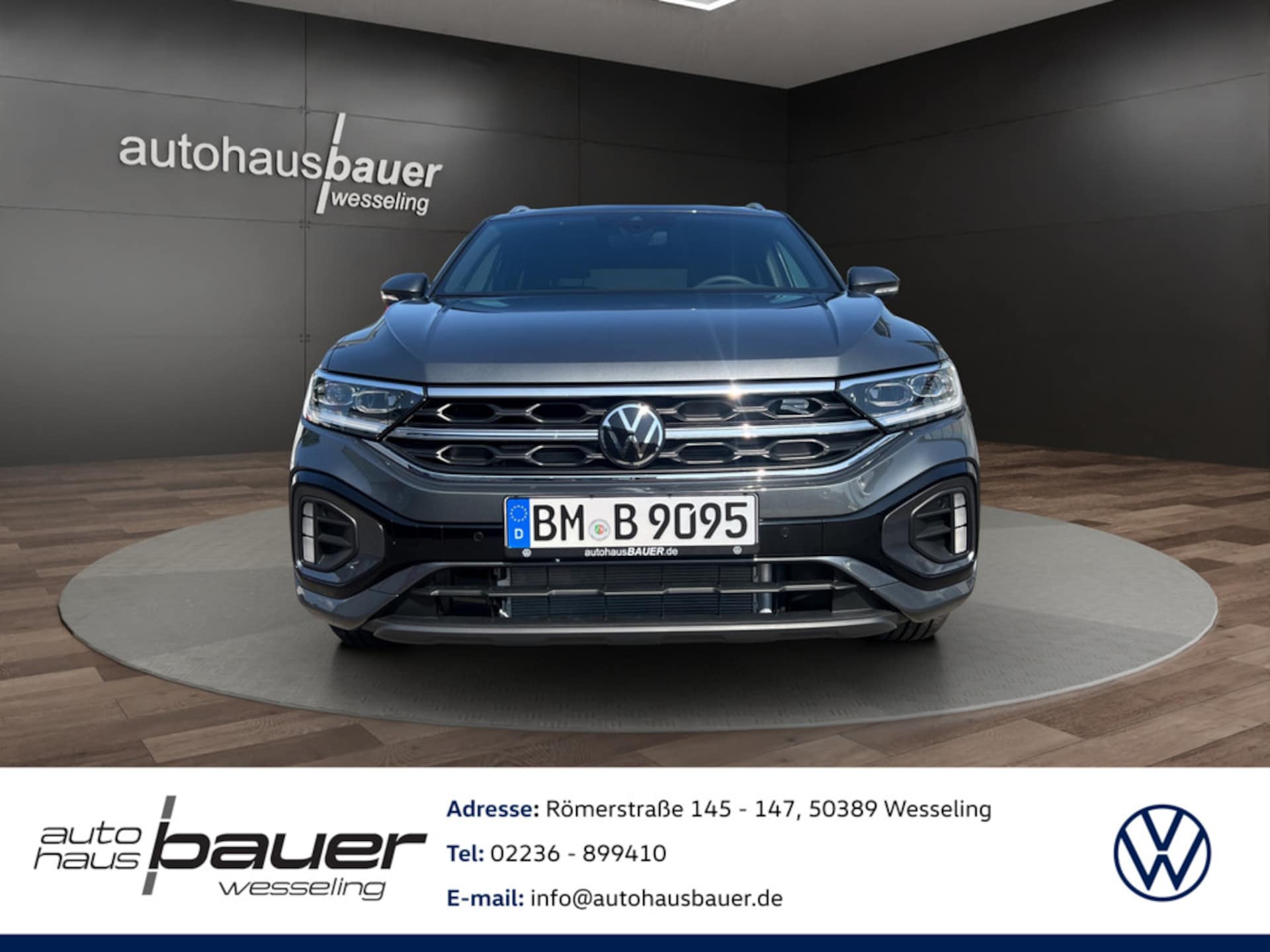 Volkswagen T-Roc — Volkswagen T-Roc T-Roc 1.5 TSI R-Line *LEDPlus,R.Kam,ACC,APP,2ZonenKlima,SHZ*