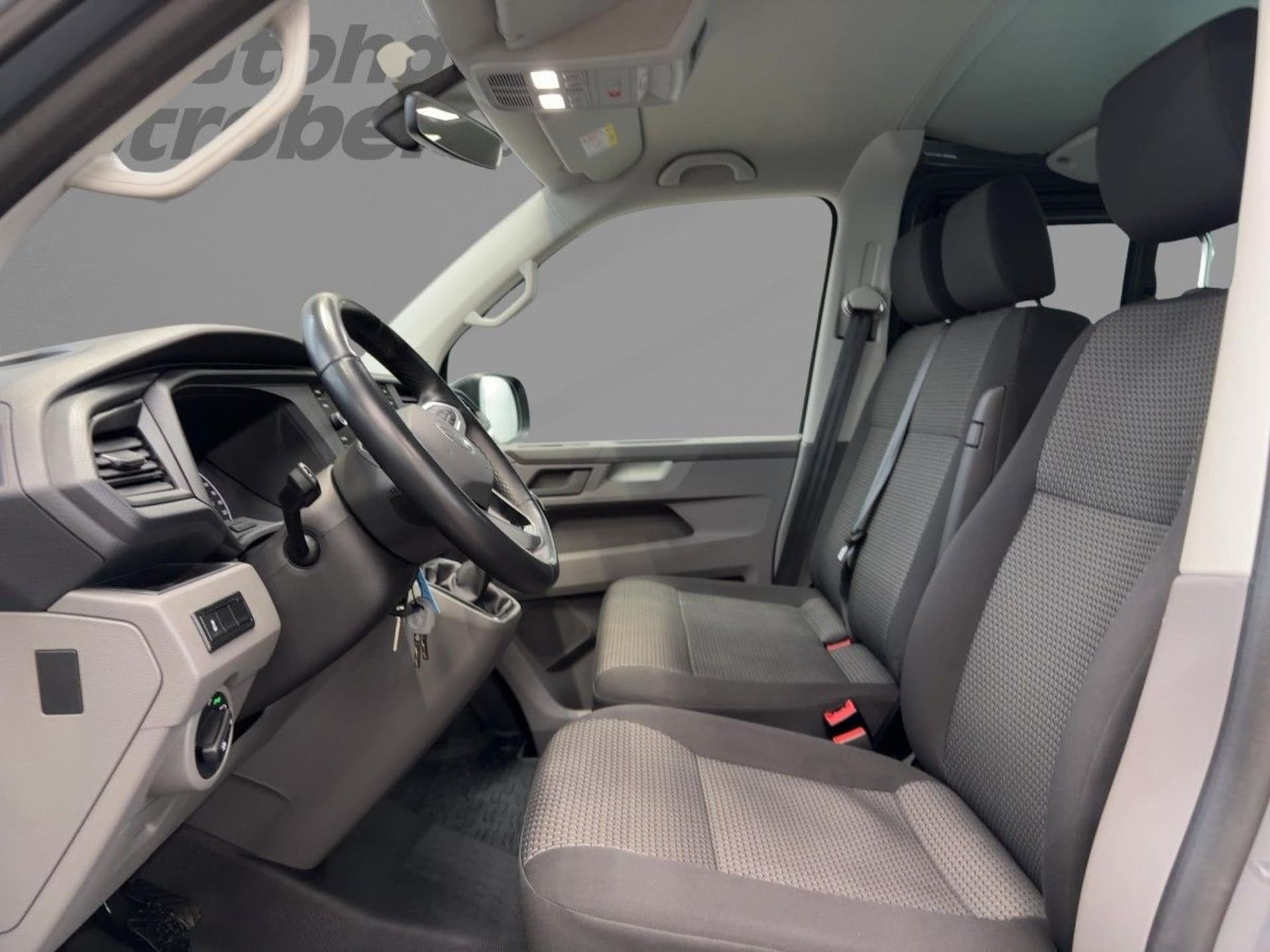 Volkswagen T6.1 Transporter Kombi langer Radstand