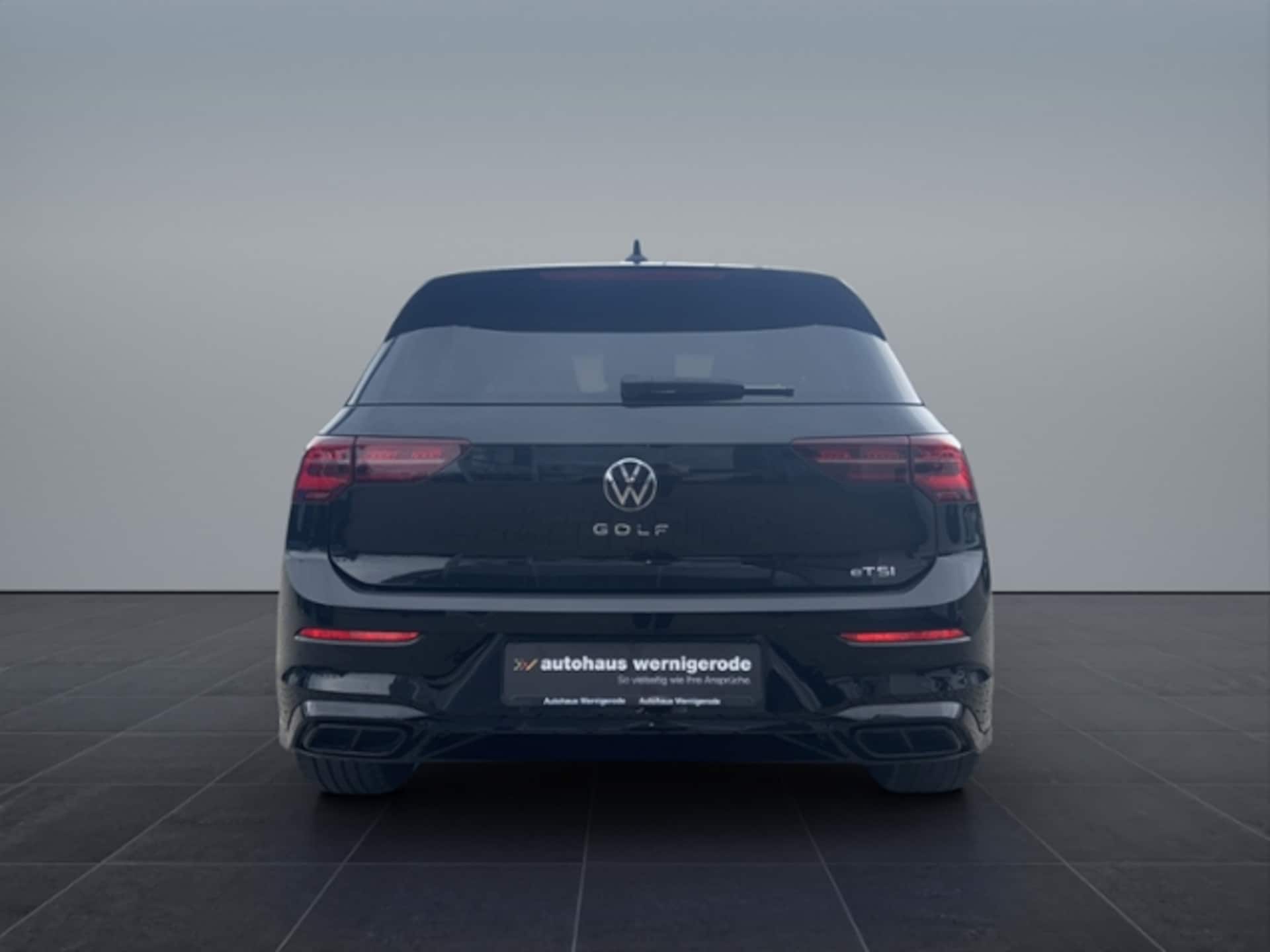 Volkswagen Golf R-Line