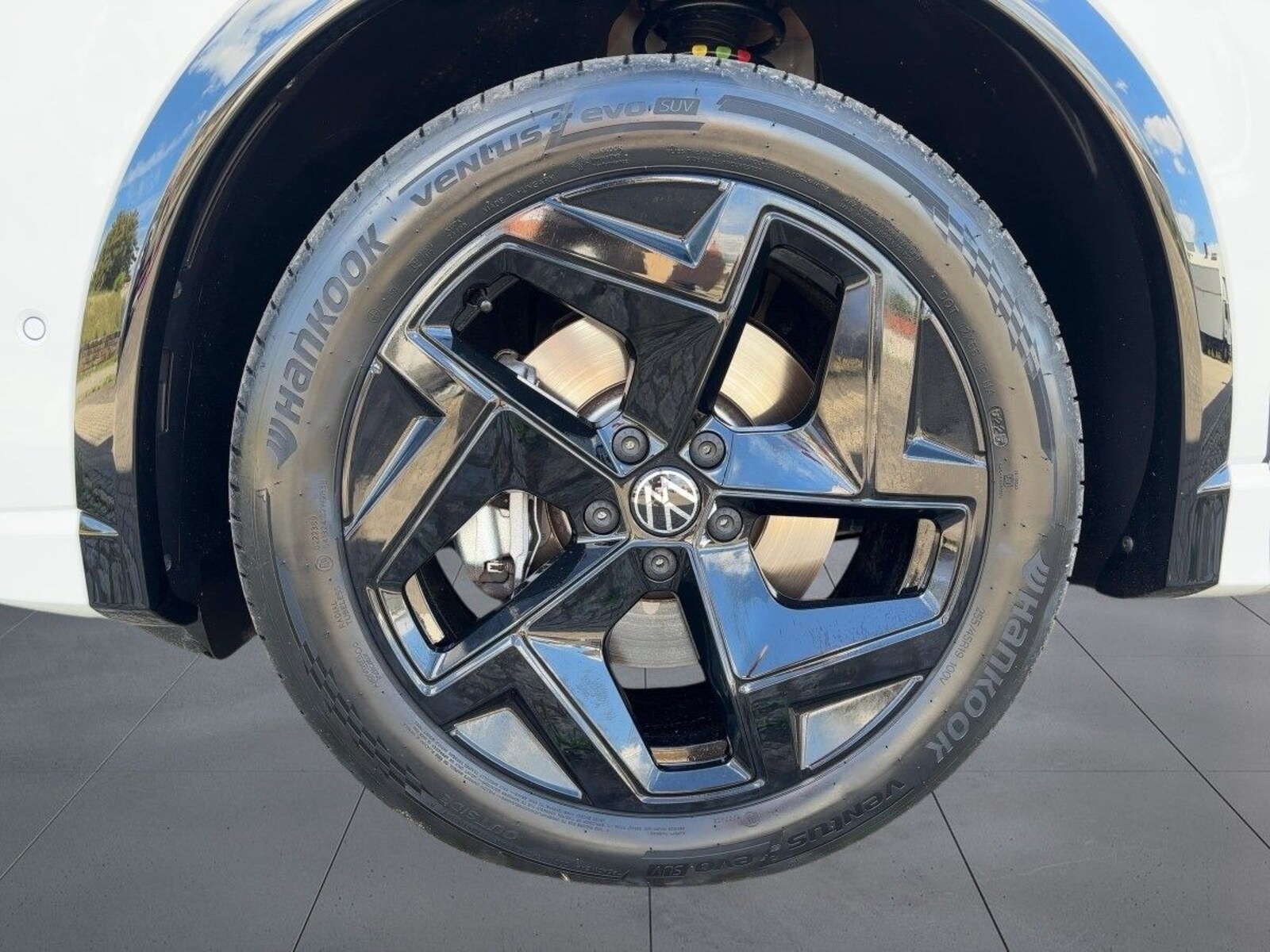 Volkswagen Tiguan – Bild 13