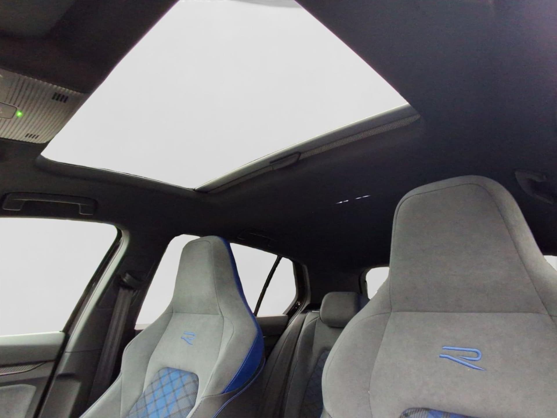 Volkswagen Golf R