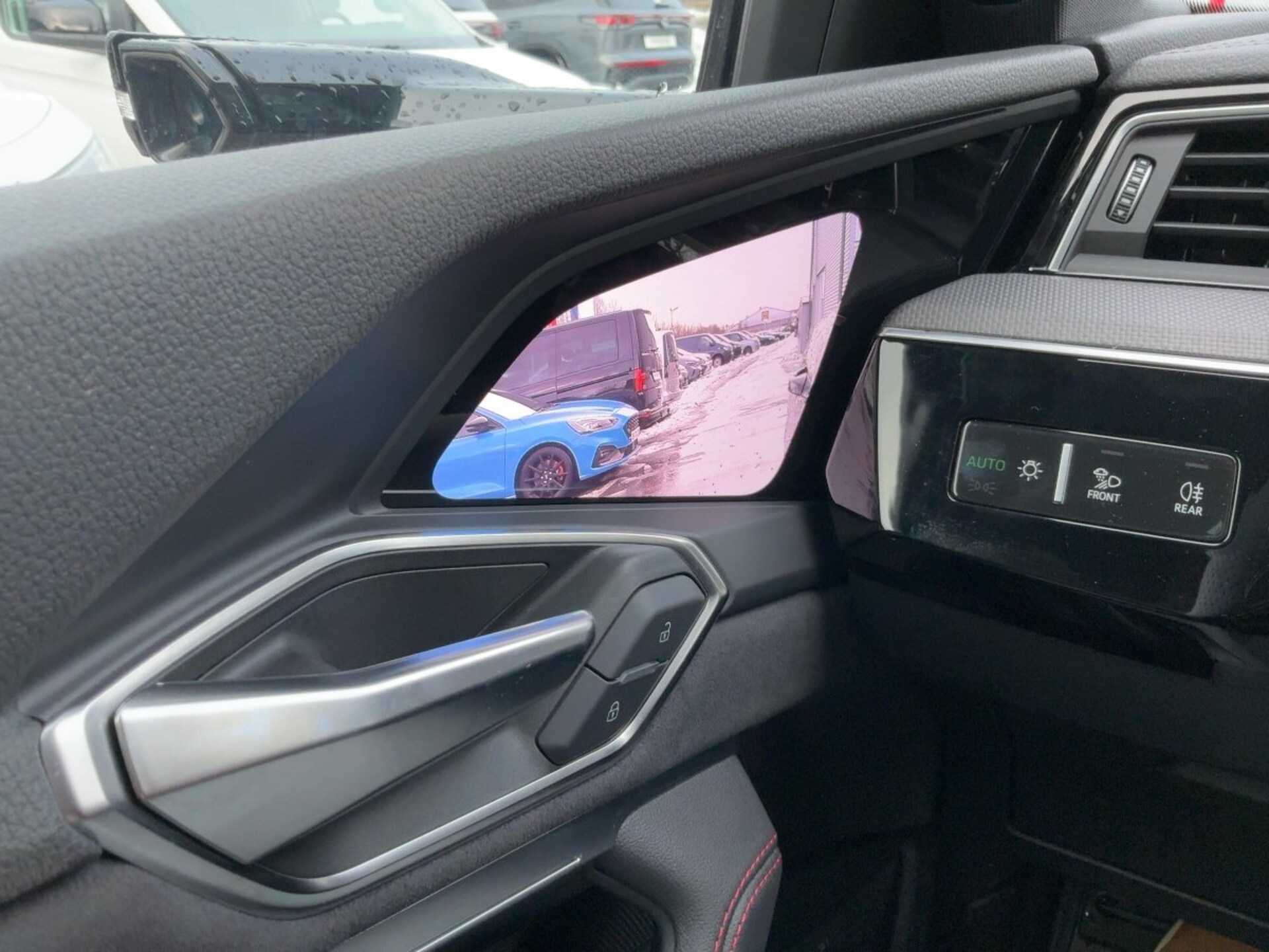 Audi Q8 e-tron S line