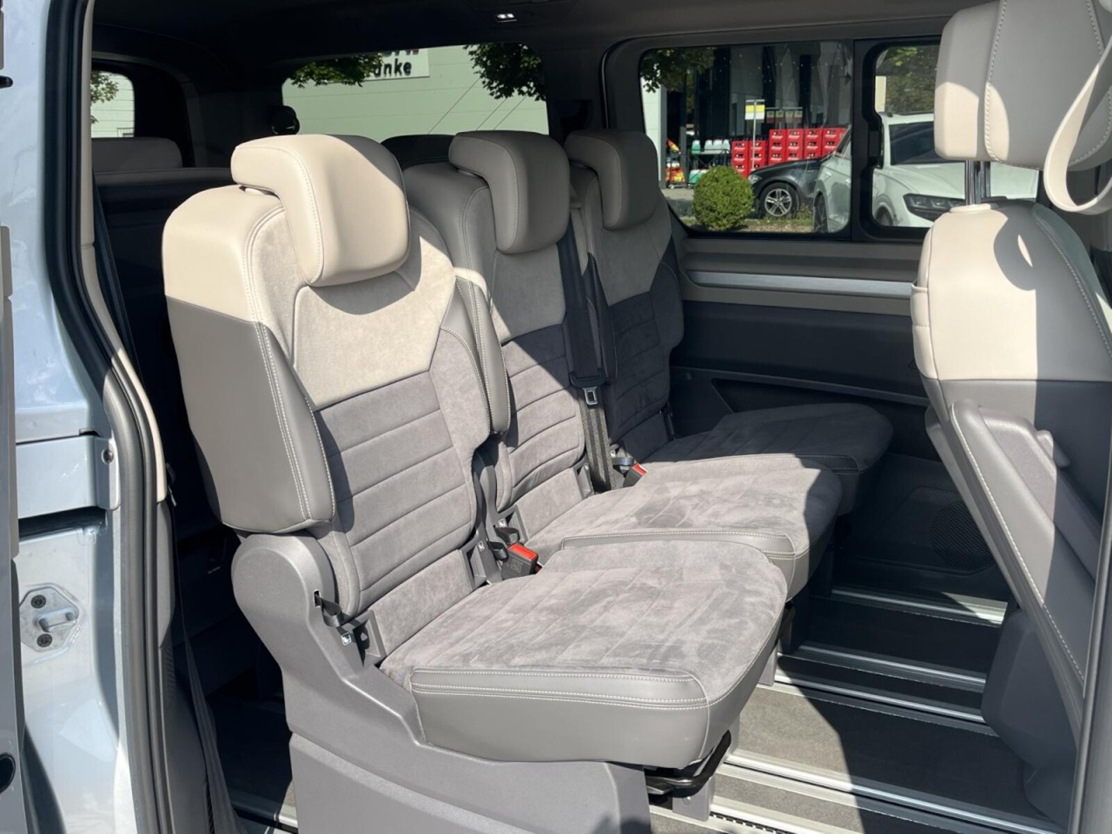 Volkswagen Multivan Langversion – Bild 12