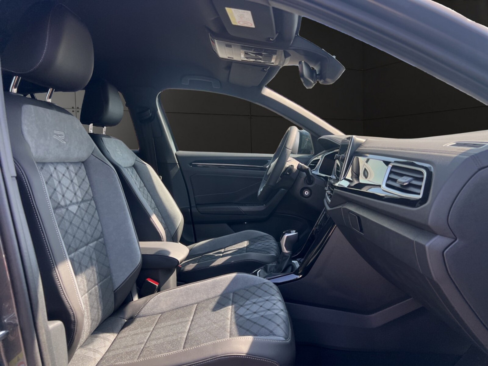 Volkswagen T-Roc – Bild 12