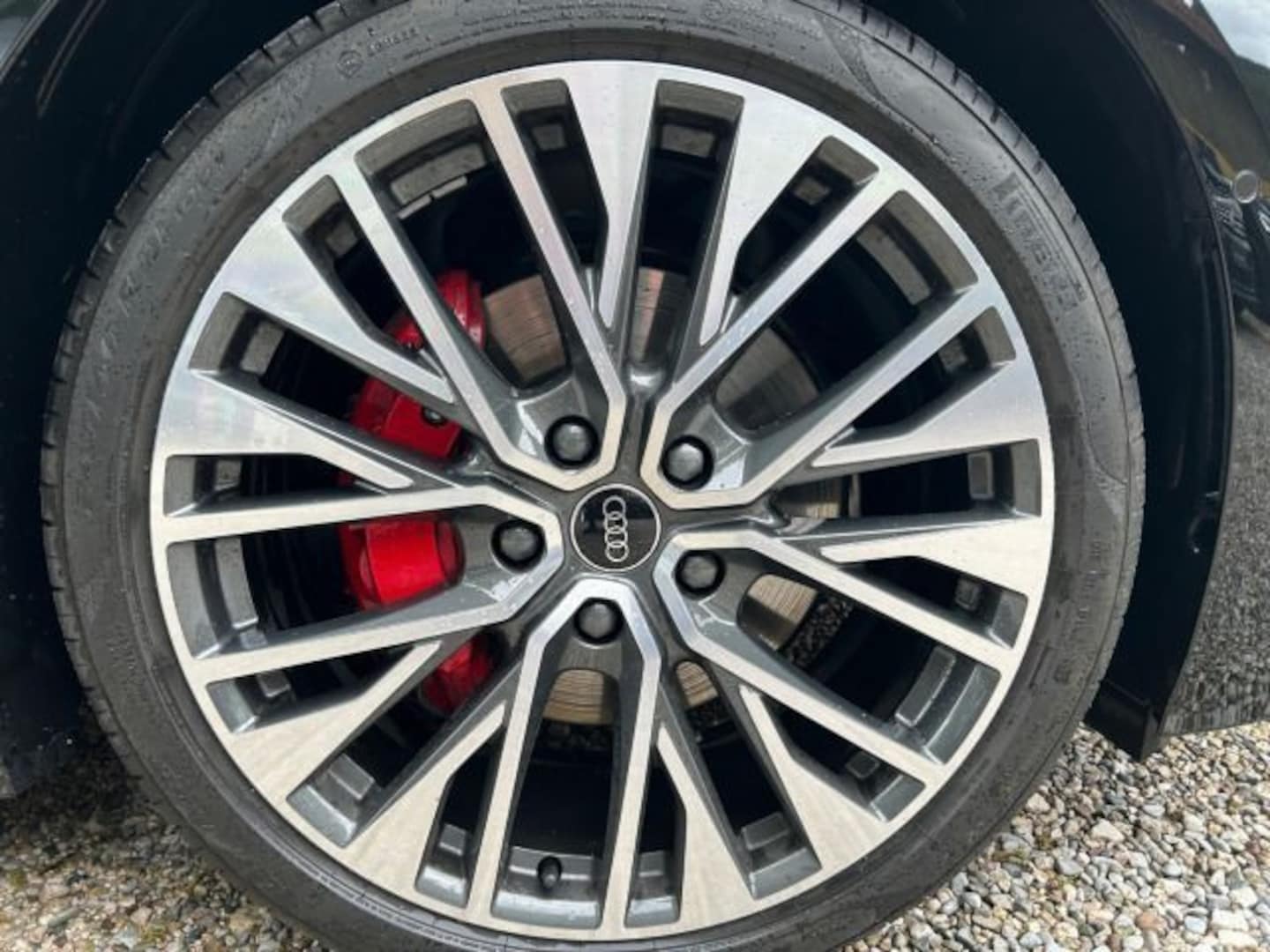 Bild über Audi A6 Avant e-tron e-tron quattro - für weitere Informationen kontaktieren Sie den Audi Partner