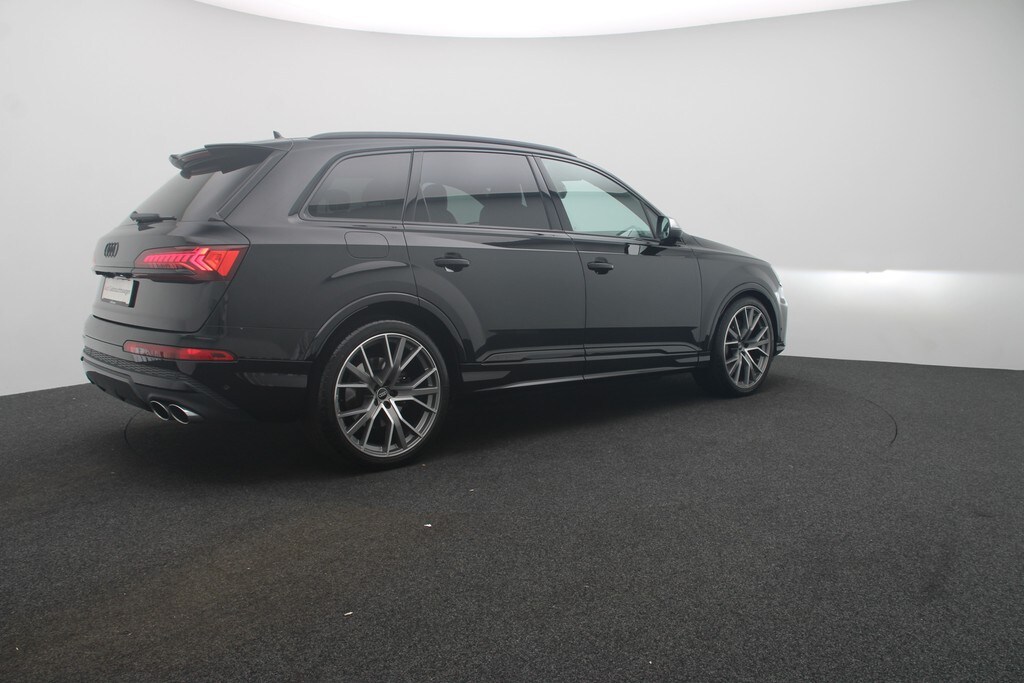 Image about Audi SQ7 TFSI quattro tiptronic