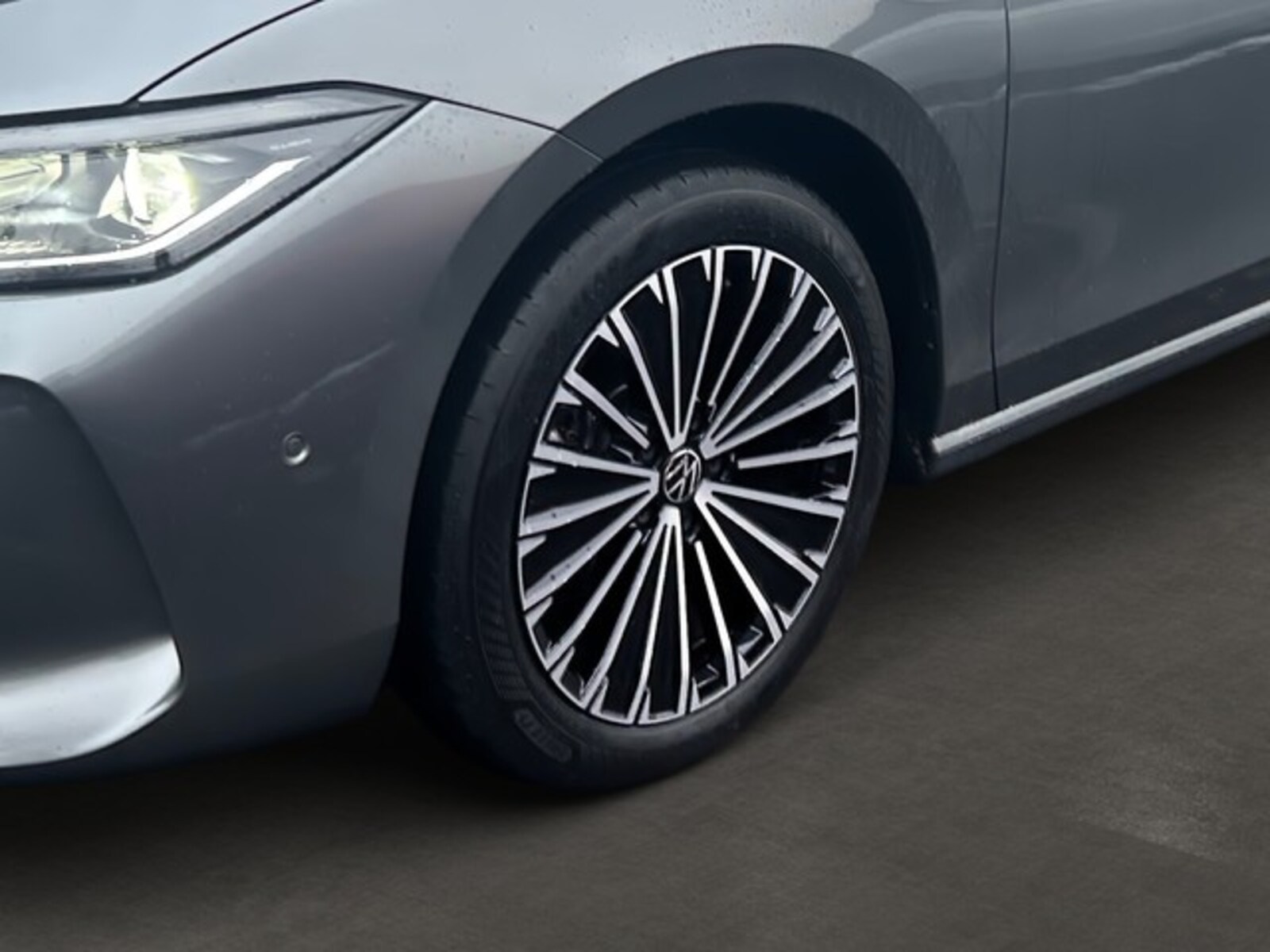 Volkswagen Passat – Bild 8