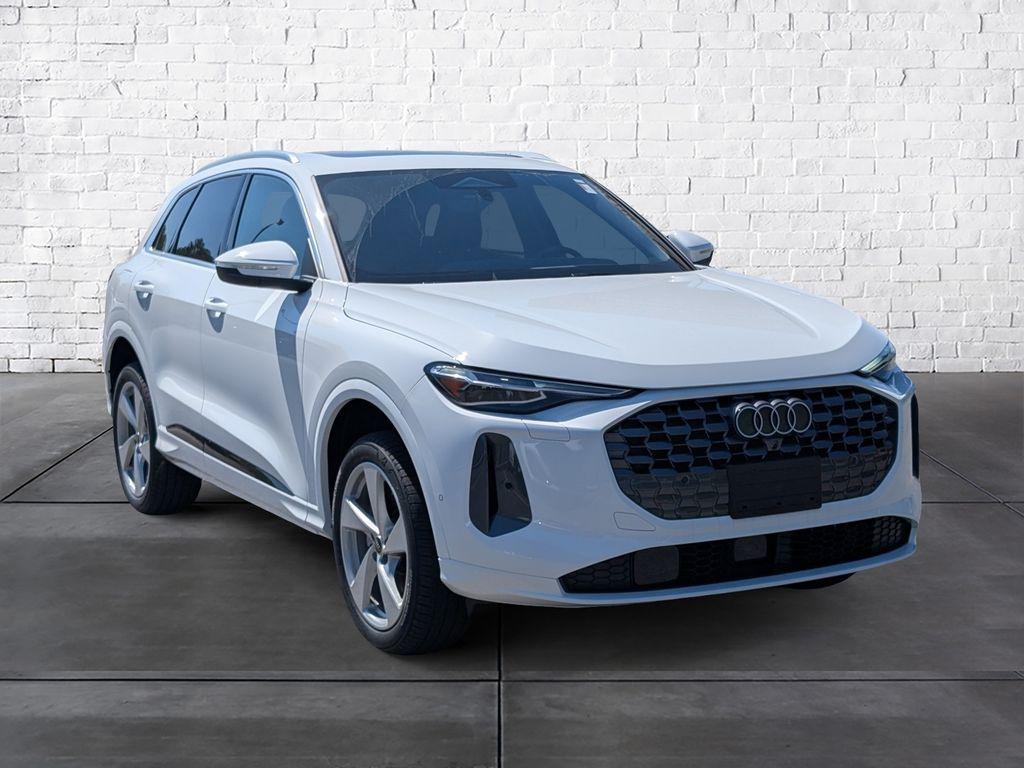 2026 Audi Q5 Premium Plus quattro's photo